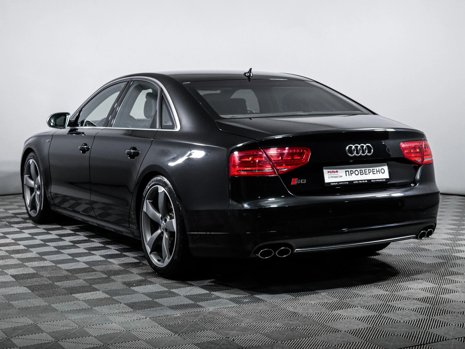 Audi S8, 2013