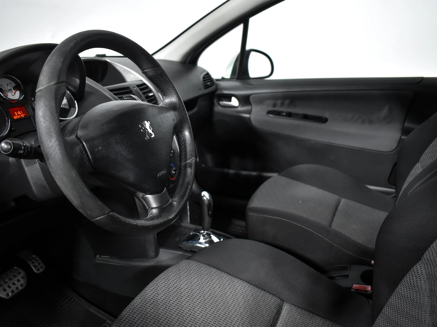 Peugeot 207, 2010