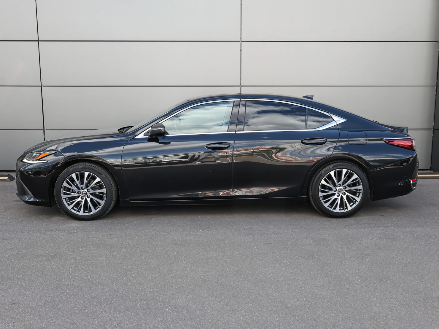 Lexus ES, 2018