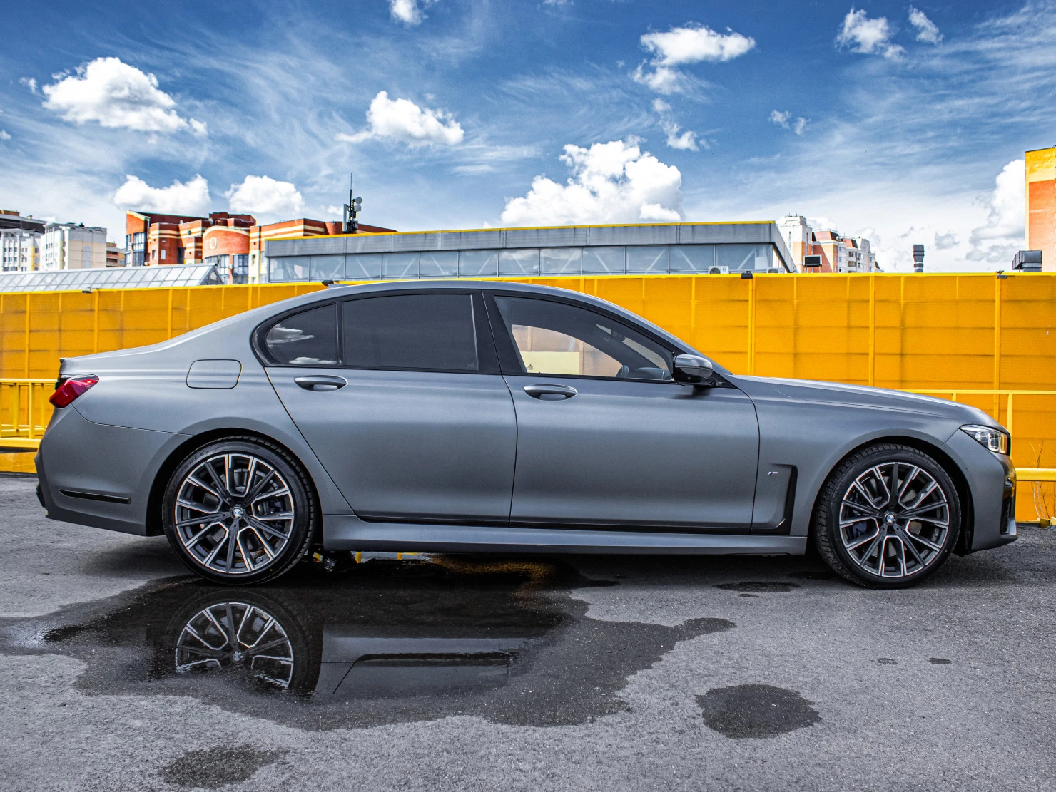 BMW 7 серии, 2020