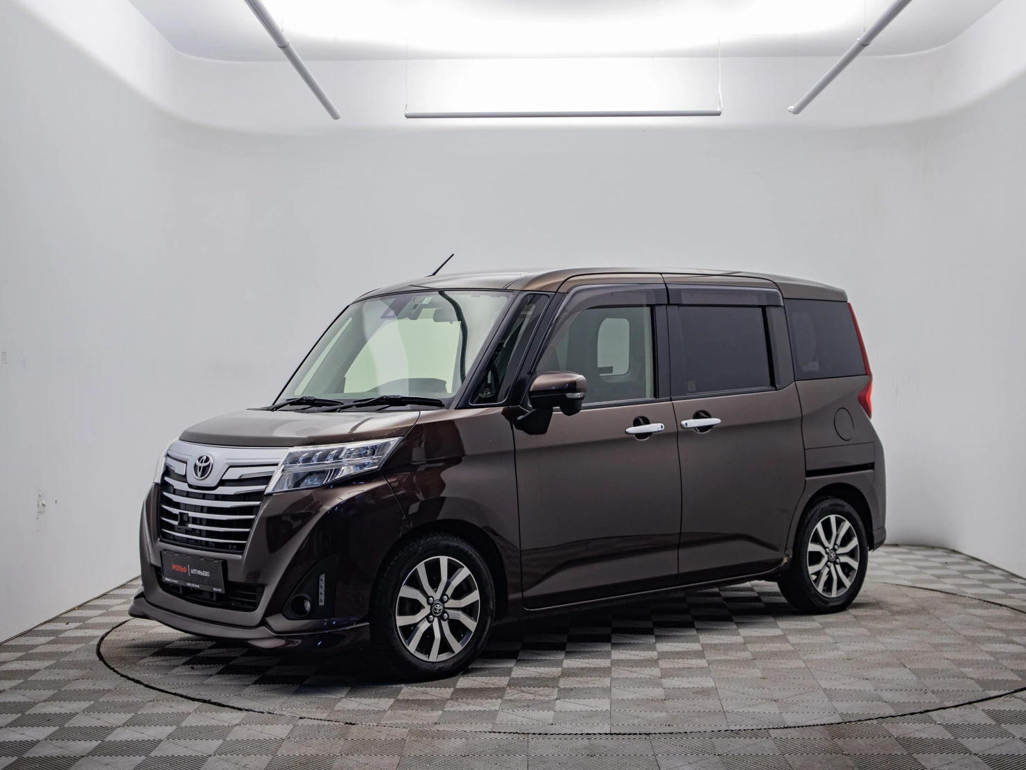 Toyota Roomy, 2017