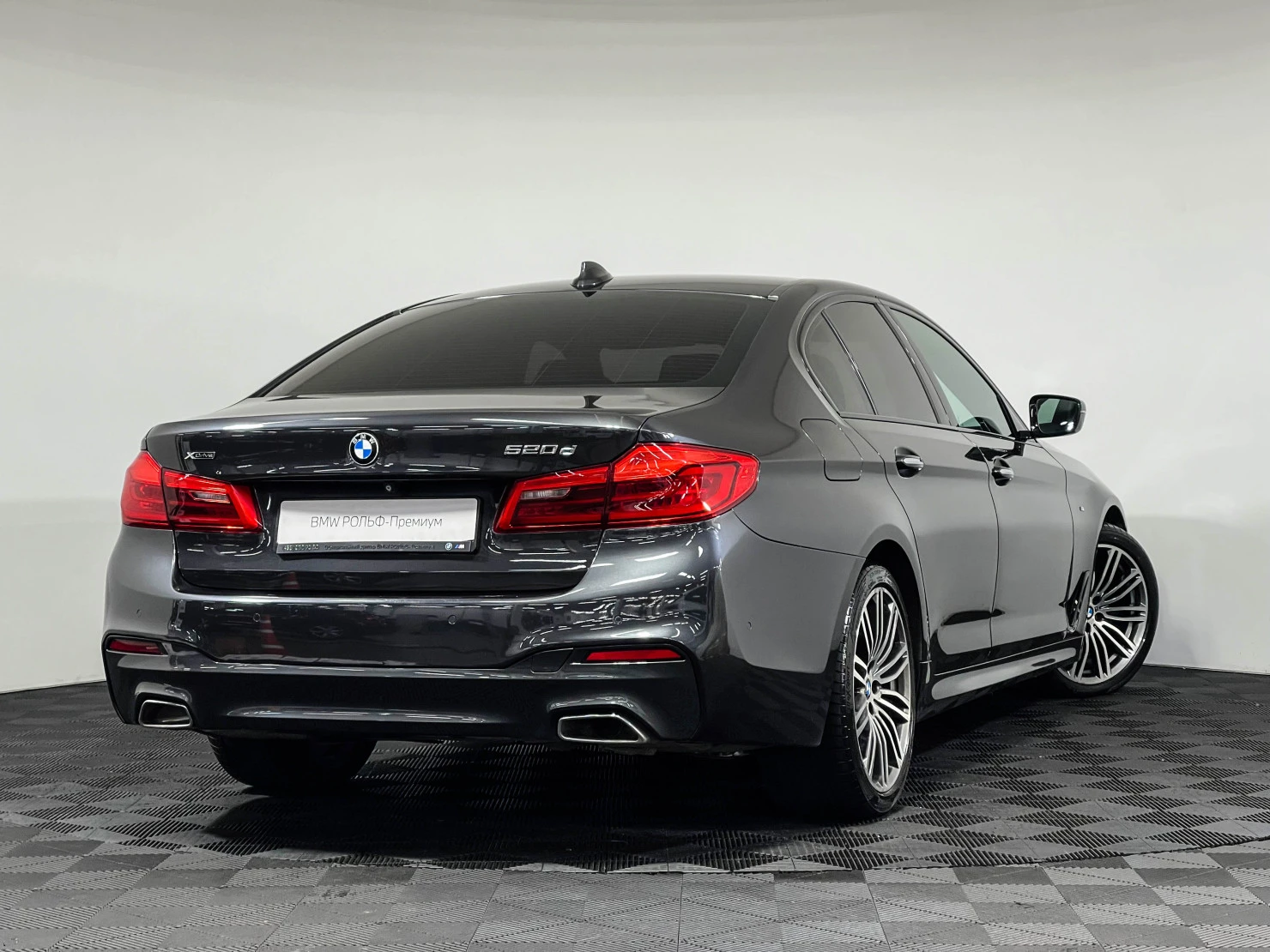 BMW 5 серии, 2017