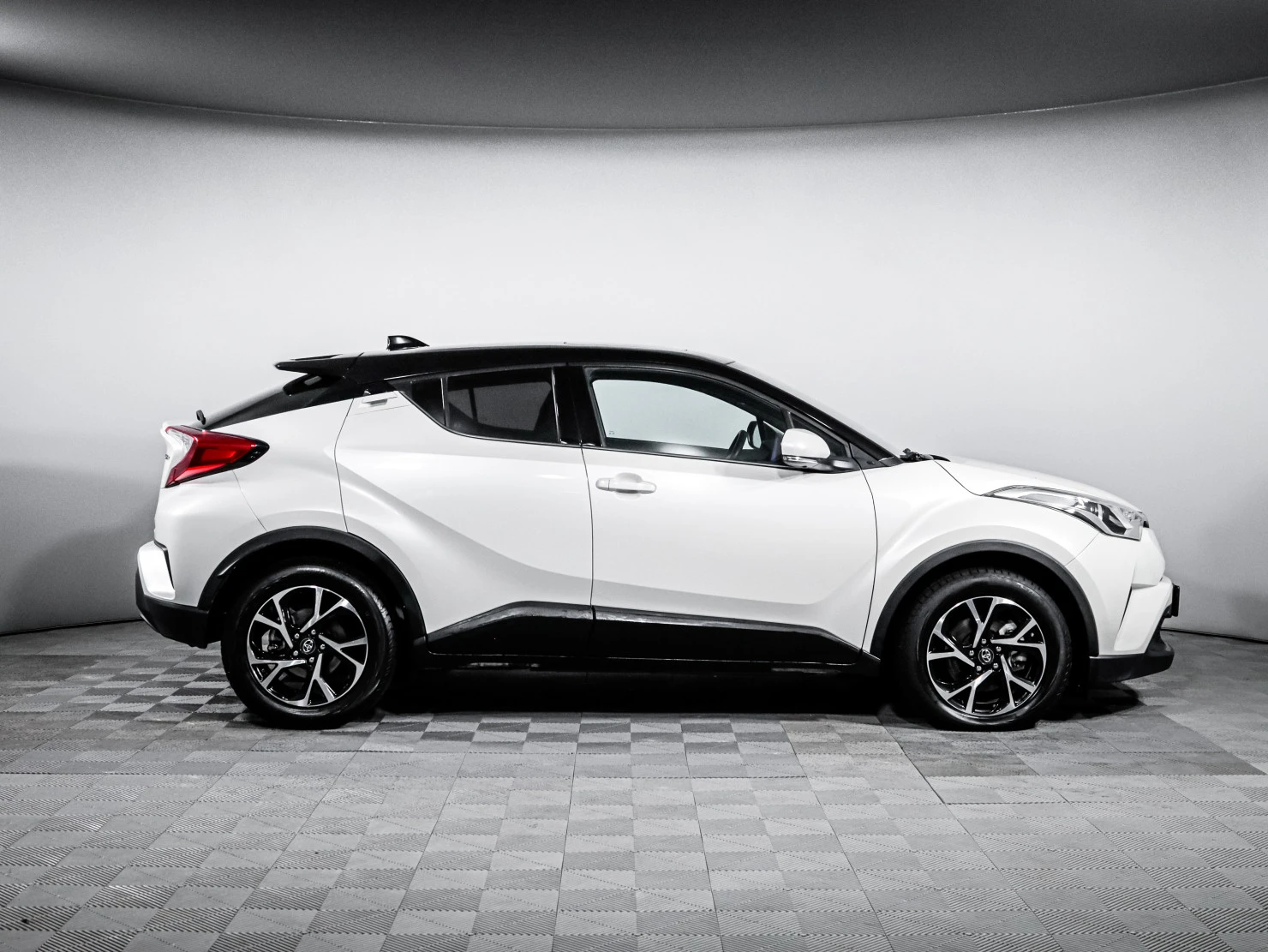 Toyota C-HR, 2021