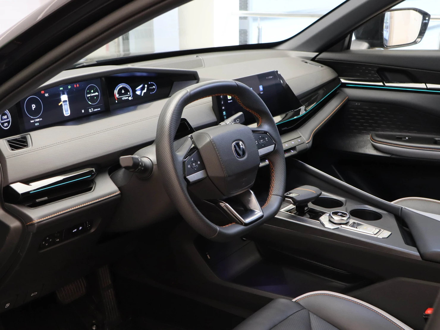 Changan UNI-V, 2024