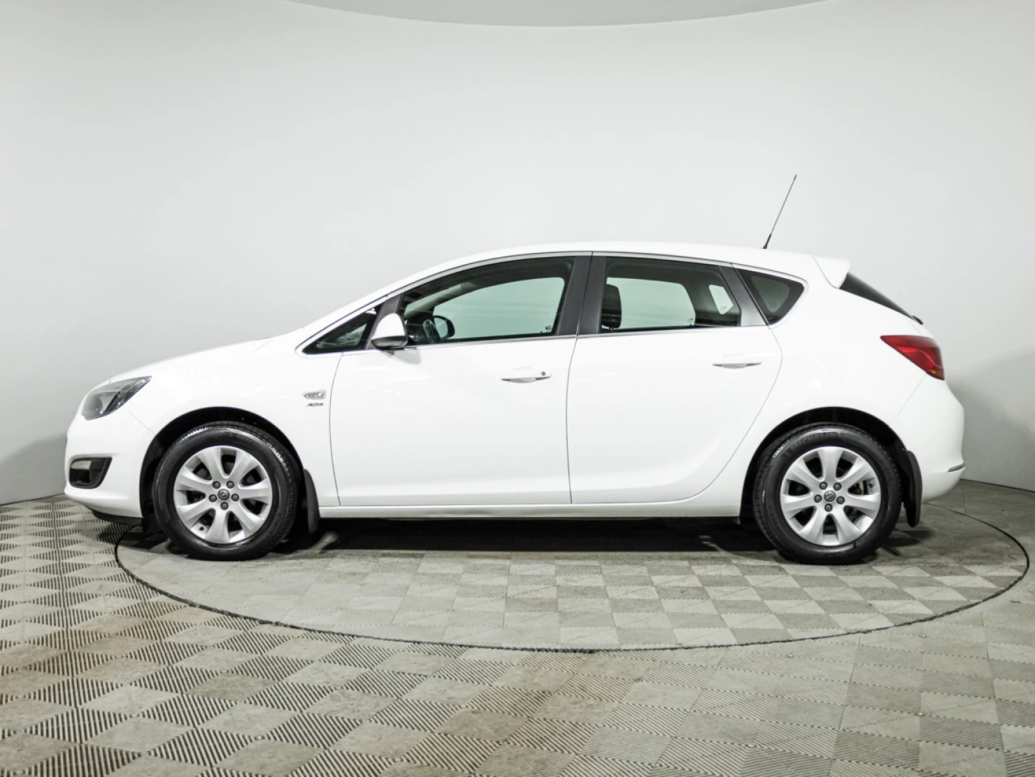 Opel Astra, 2015