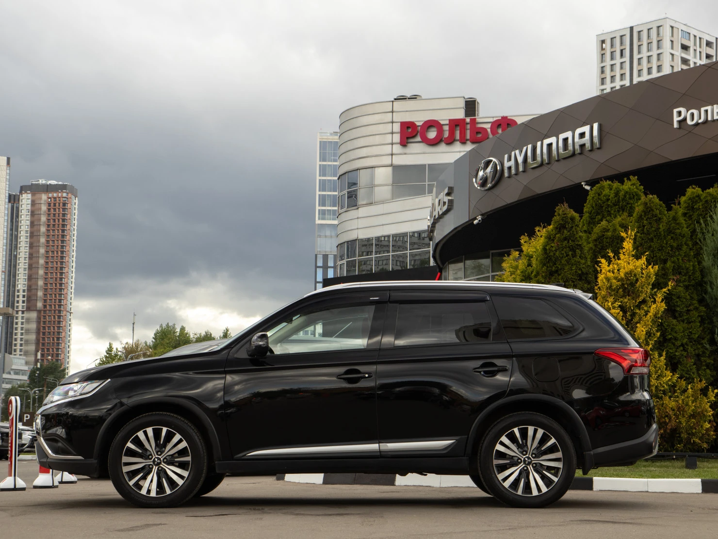 Mitsubishi OUTLANDER, 2019