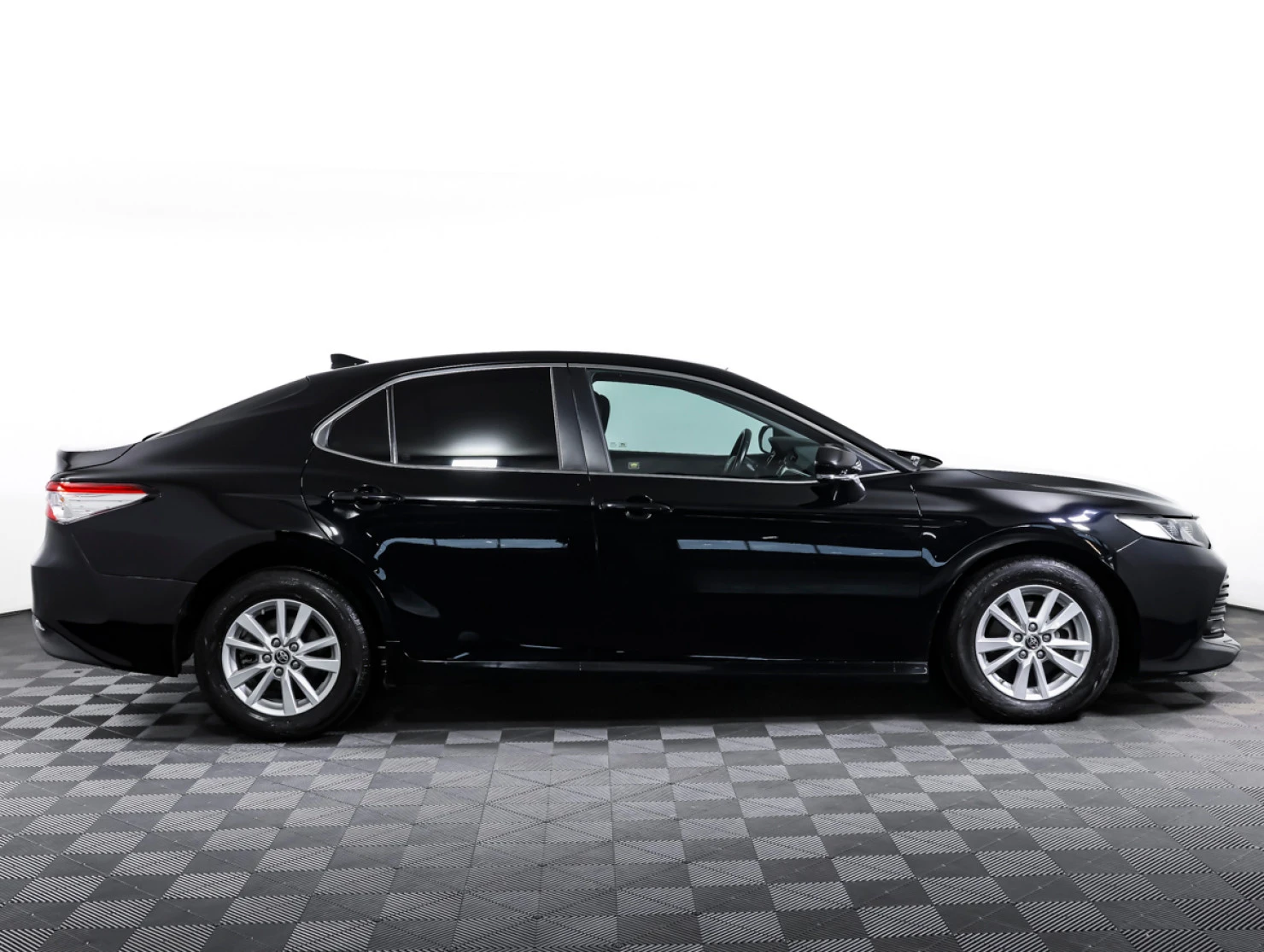 Toyota Camry, 2018