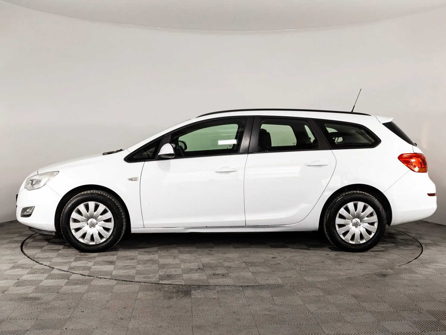 Opel Astra, 2012