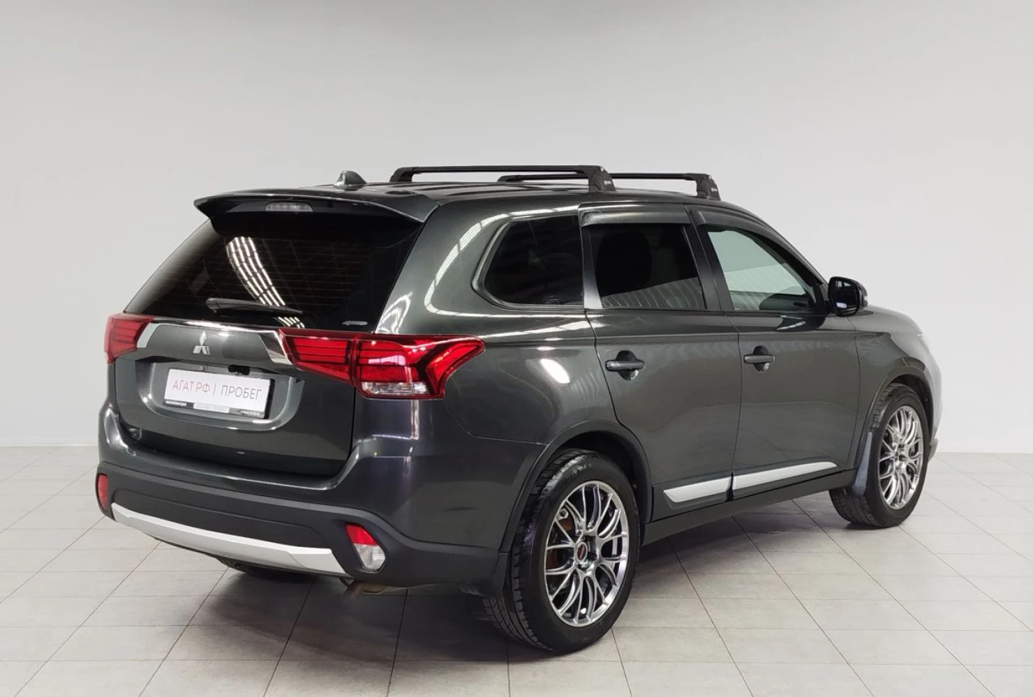 Mitsubishi OUTLANDER, 2016