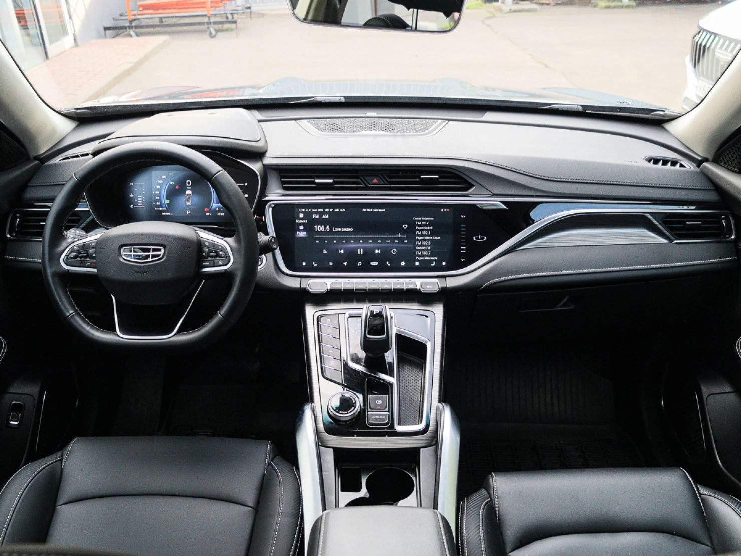 Geely Atlas Pro, 2021