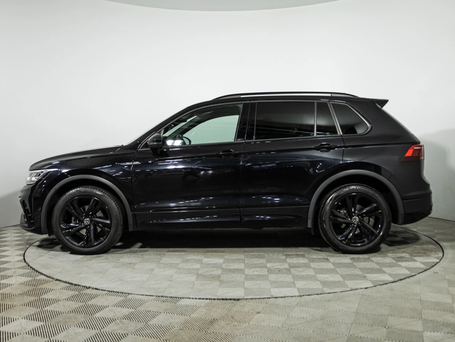 Volkswagen Tiguan, 2021