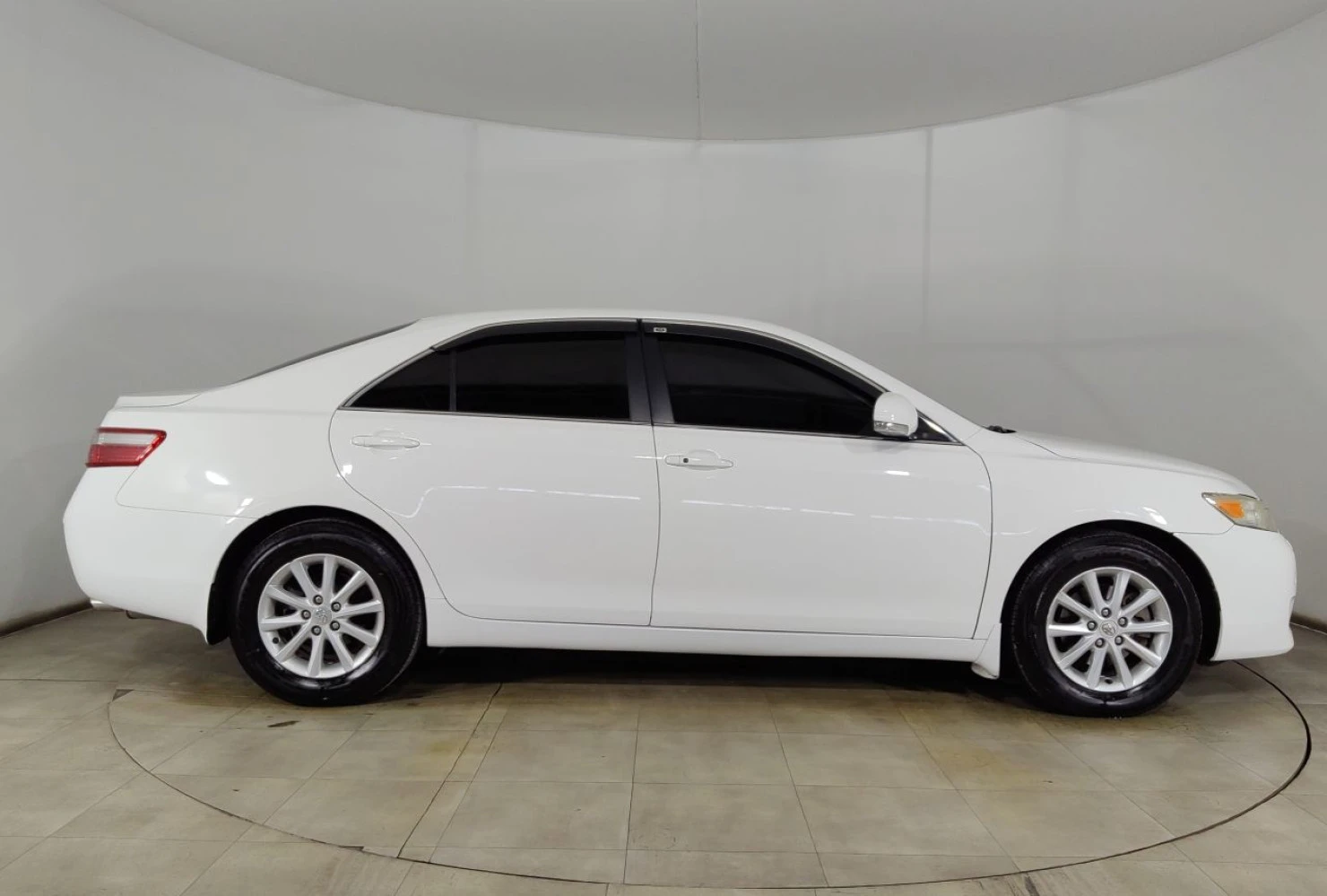 Toyota Camry, 2011