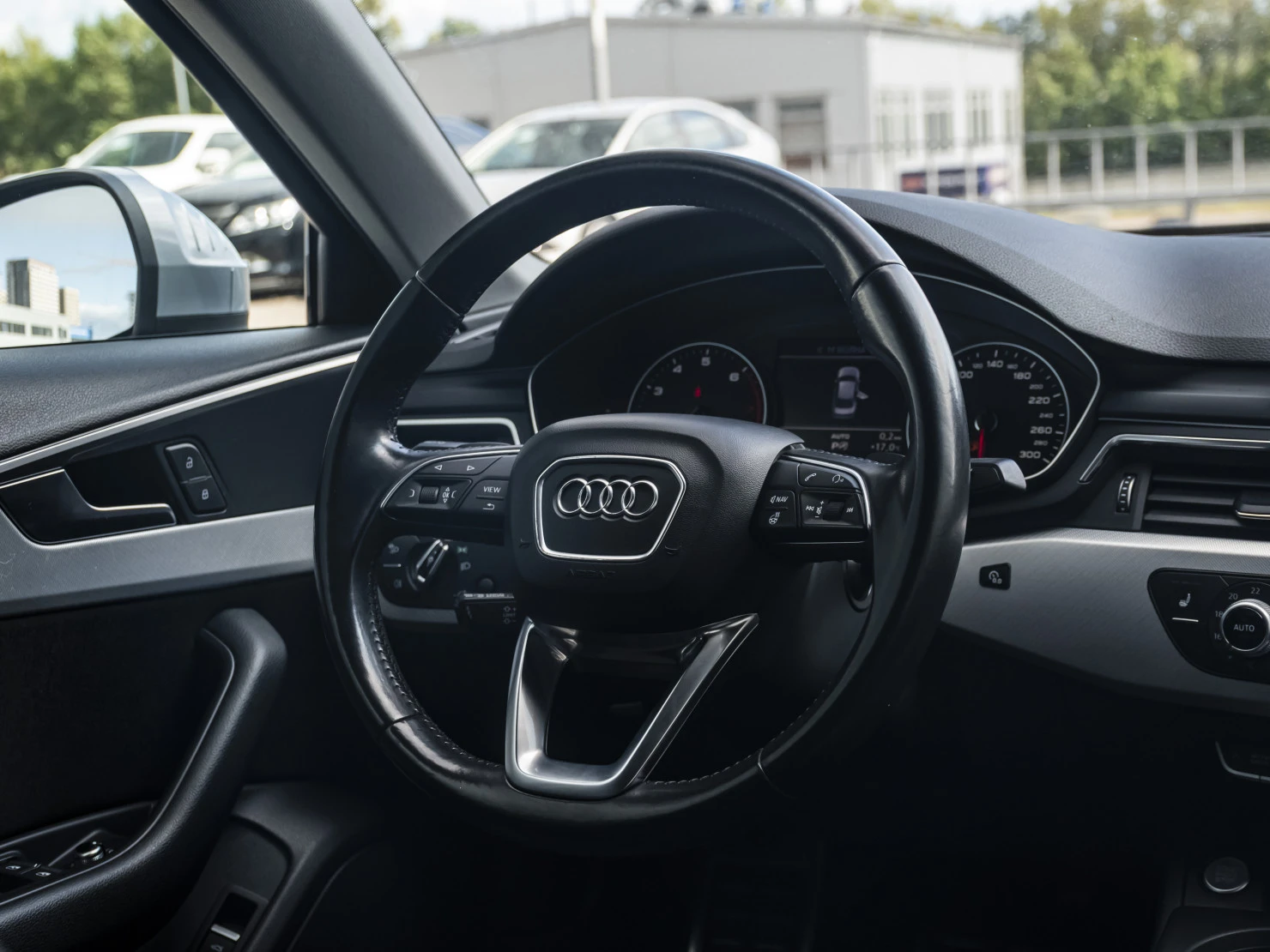 Audi A4, 2016