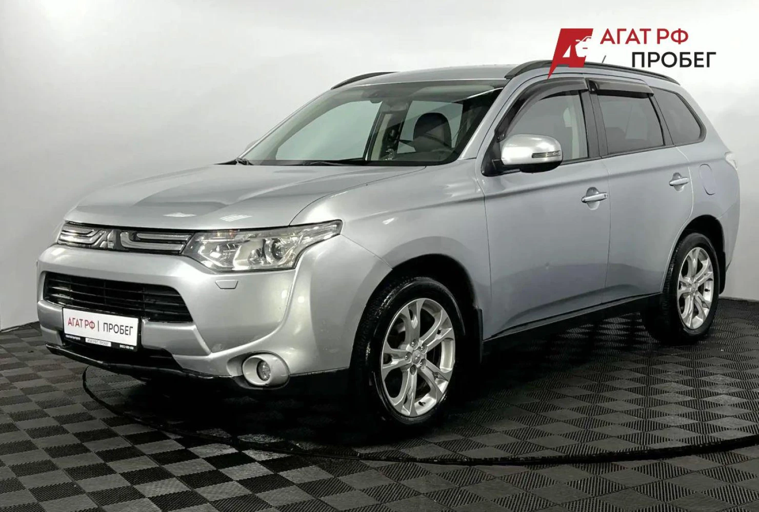 Mitsubishi OUTLANDER, 2012