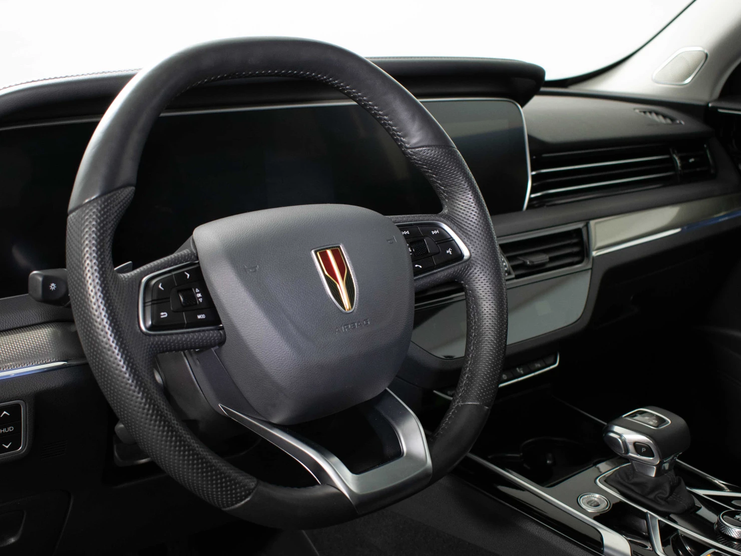 Hongqi HS5, 2024