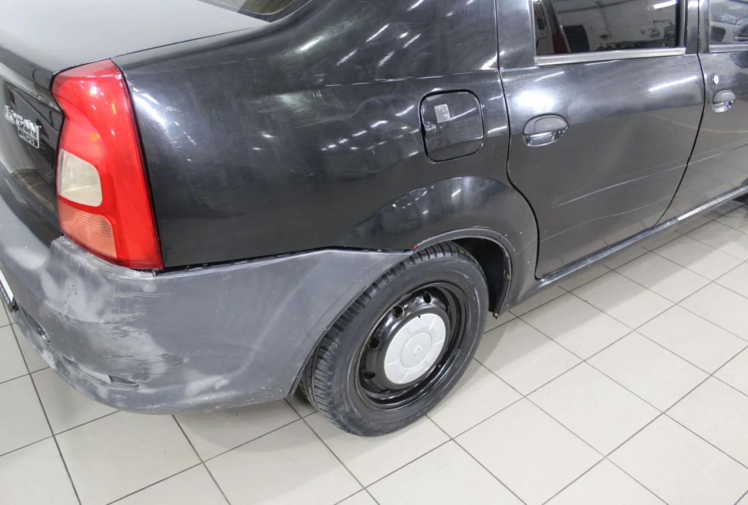 Renault Logan, 2011