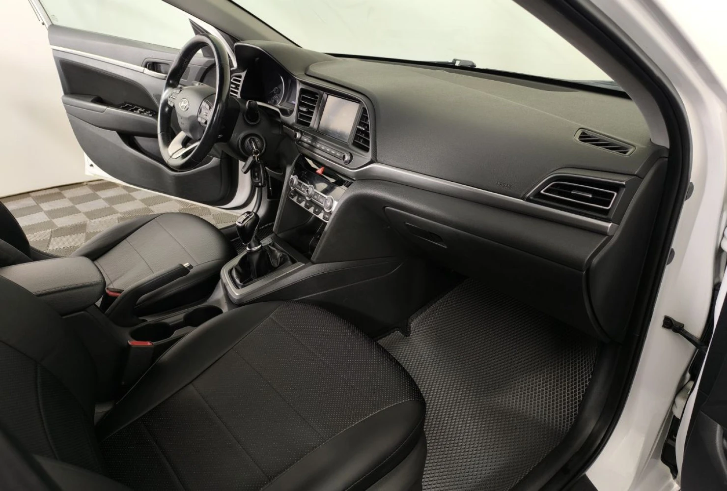 Hyundai Elantra, 2019