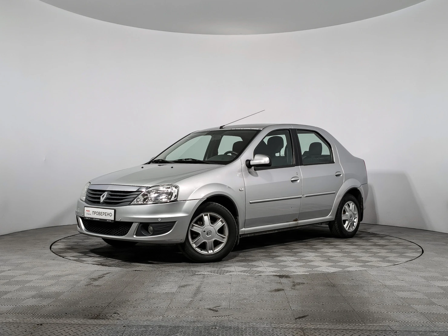 Renault Logan, 2013