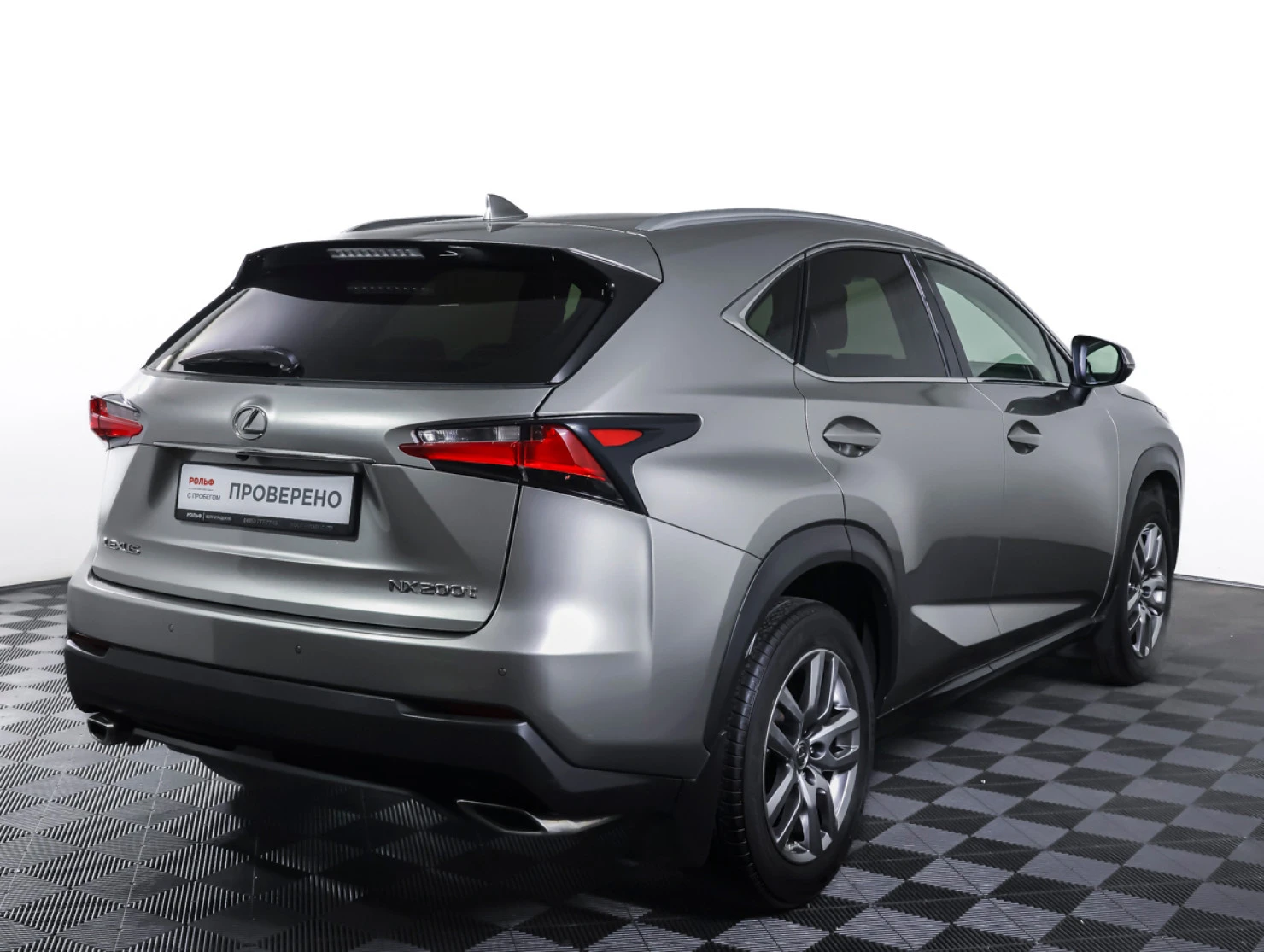 Lexus NX, 2017