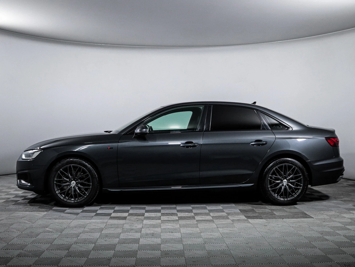 Audi A4, 2020