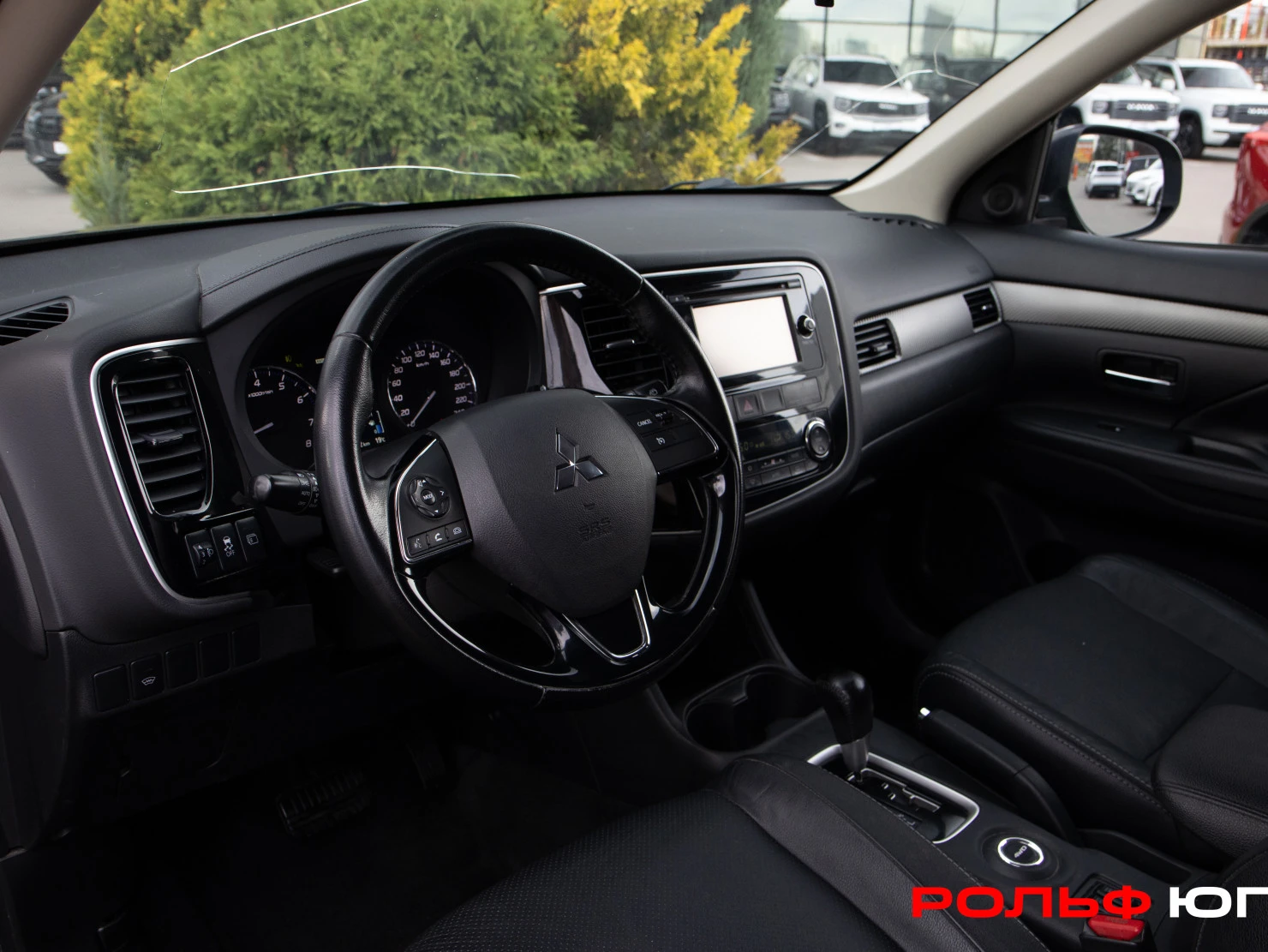 Mitsubishi OUTLANDER, 2015