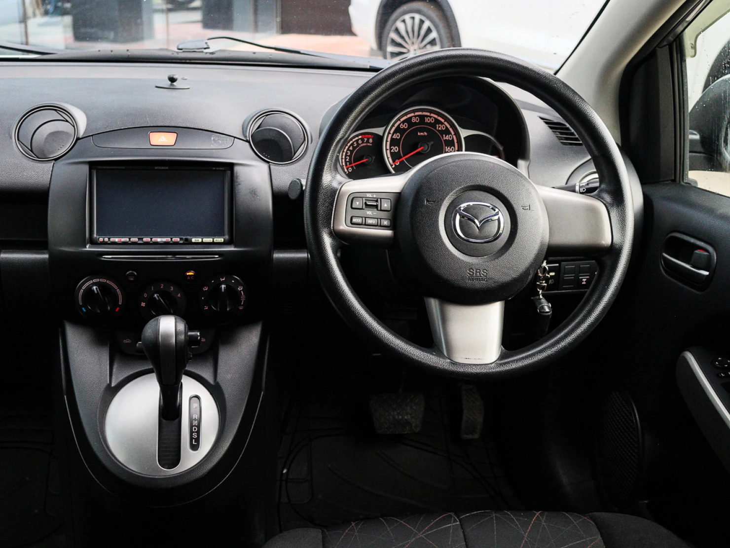 Mazda Demio, 2011