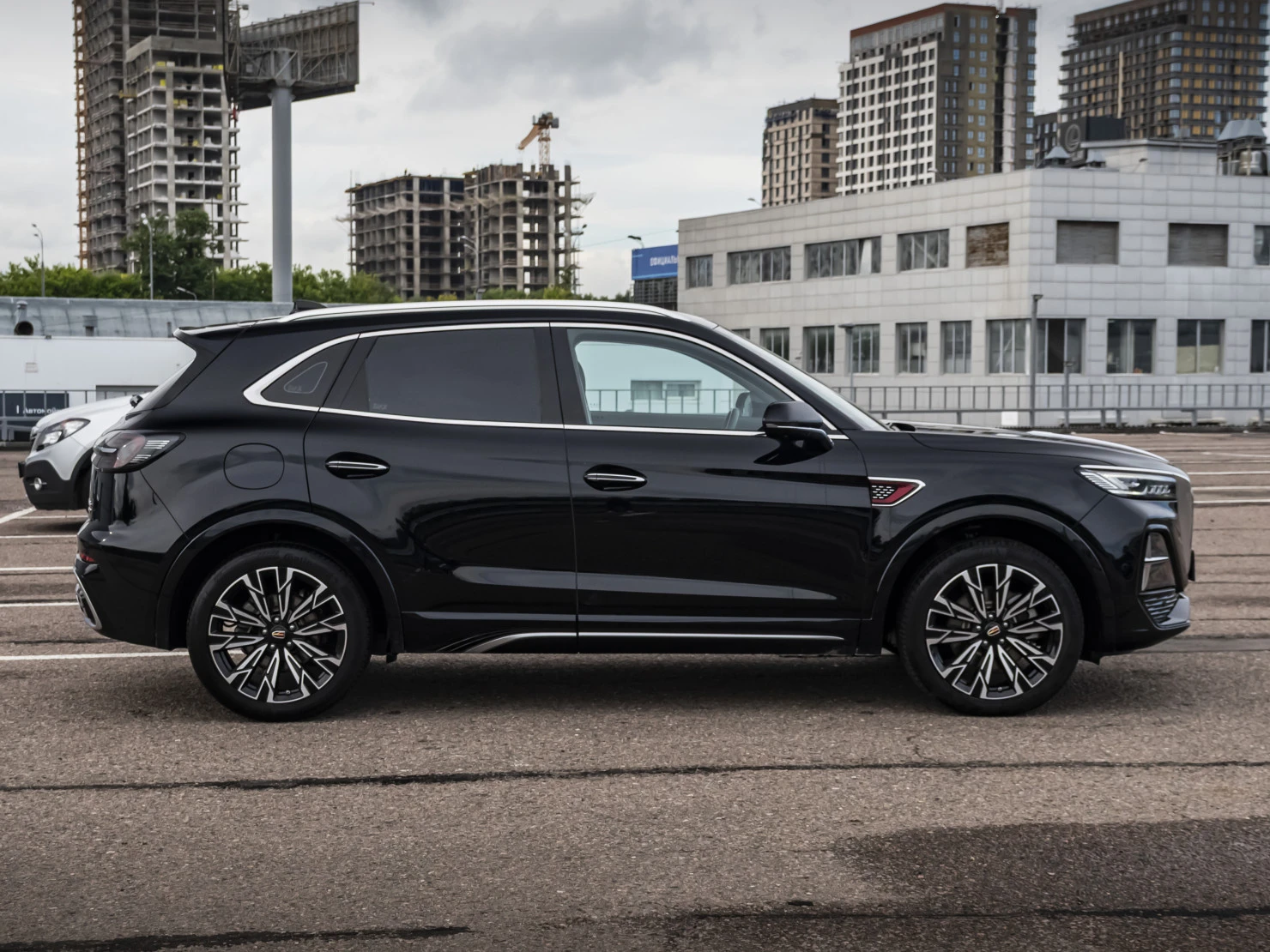 Hongqi HS5, 2023