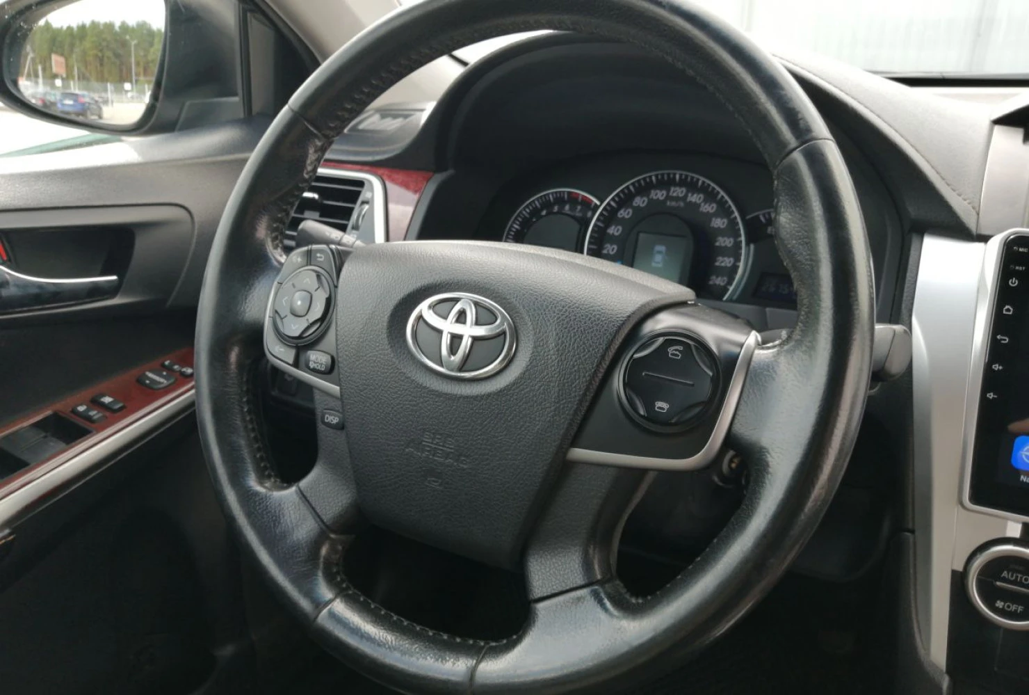 Toyota Camry, 2014