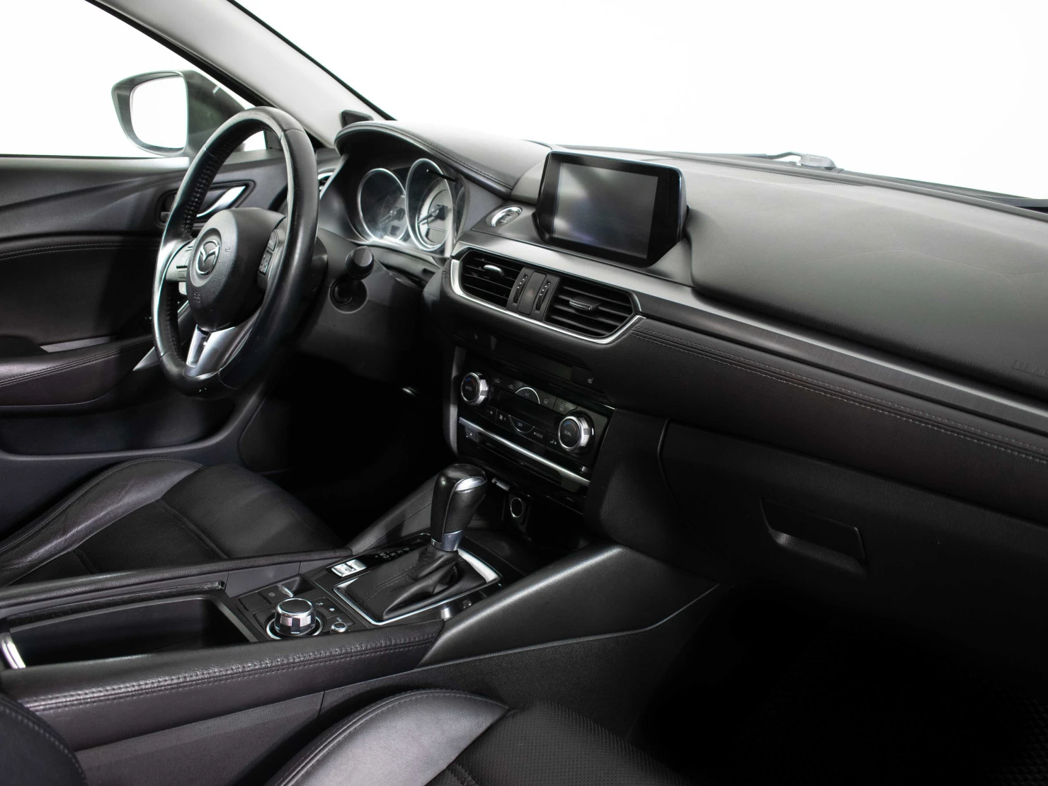 Mazda 6, 2015