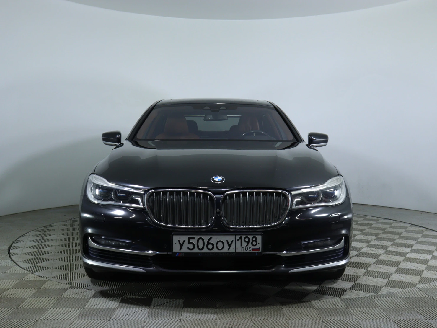 BMW 7 серии, 2016