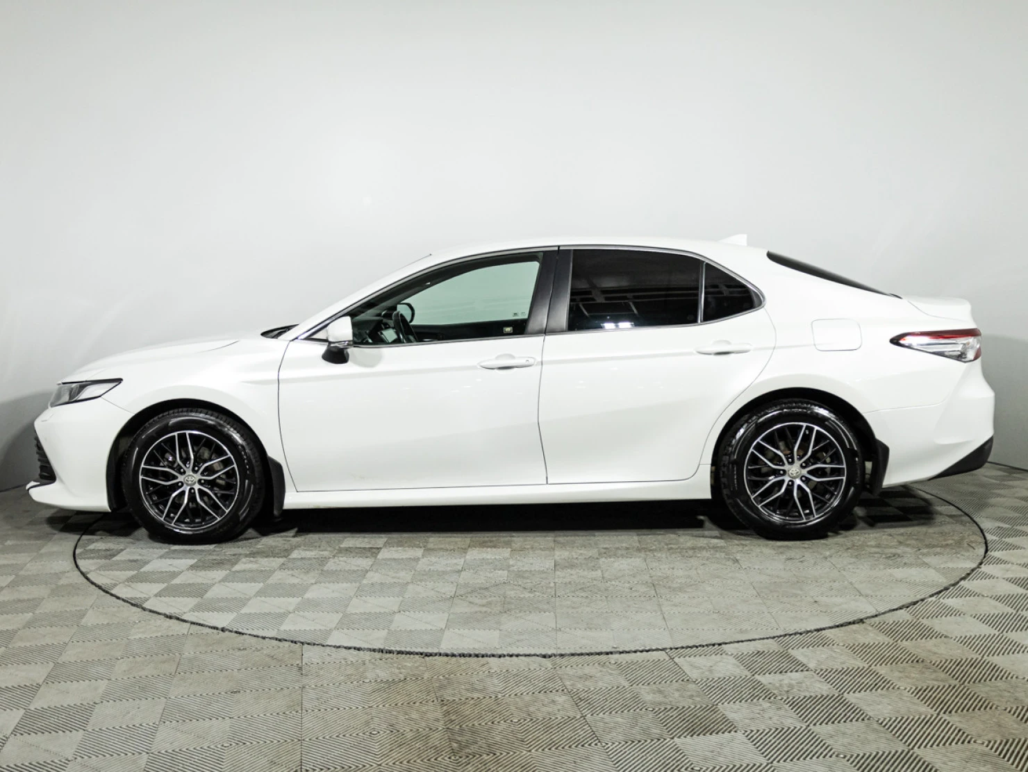 Toyota Camry, 2018