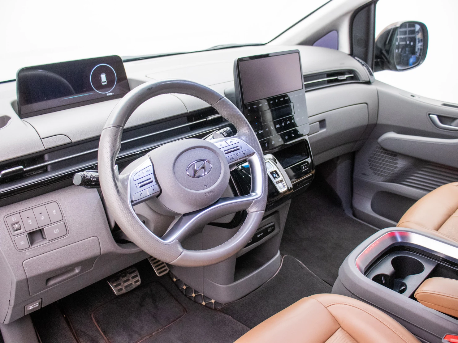 Hyundai Staria, 2021