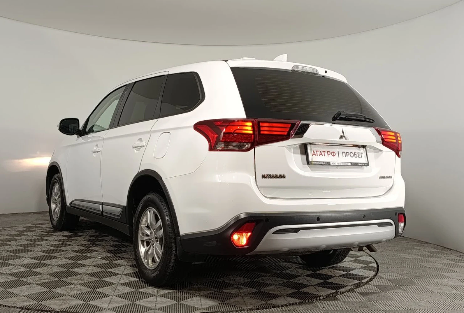 Mitsubishi OUTLANDER, 2018