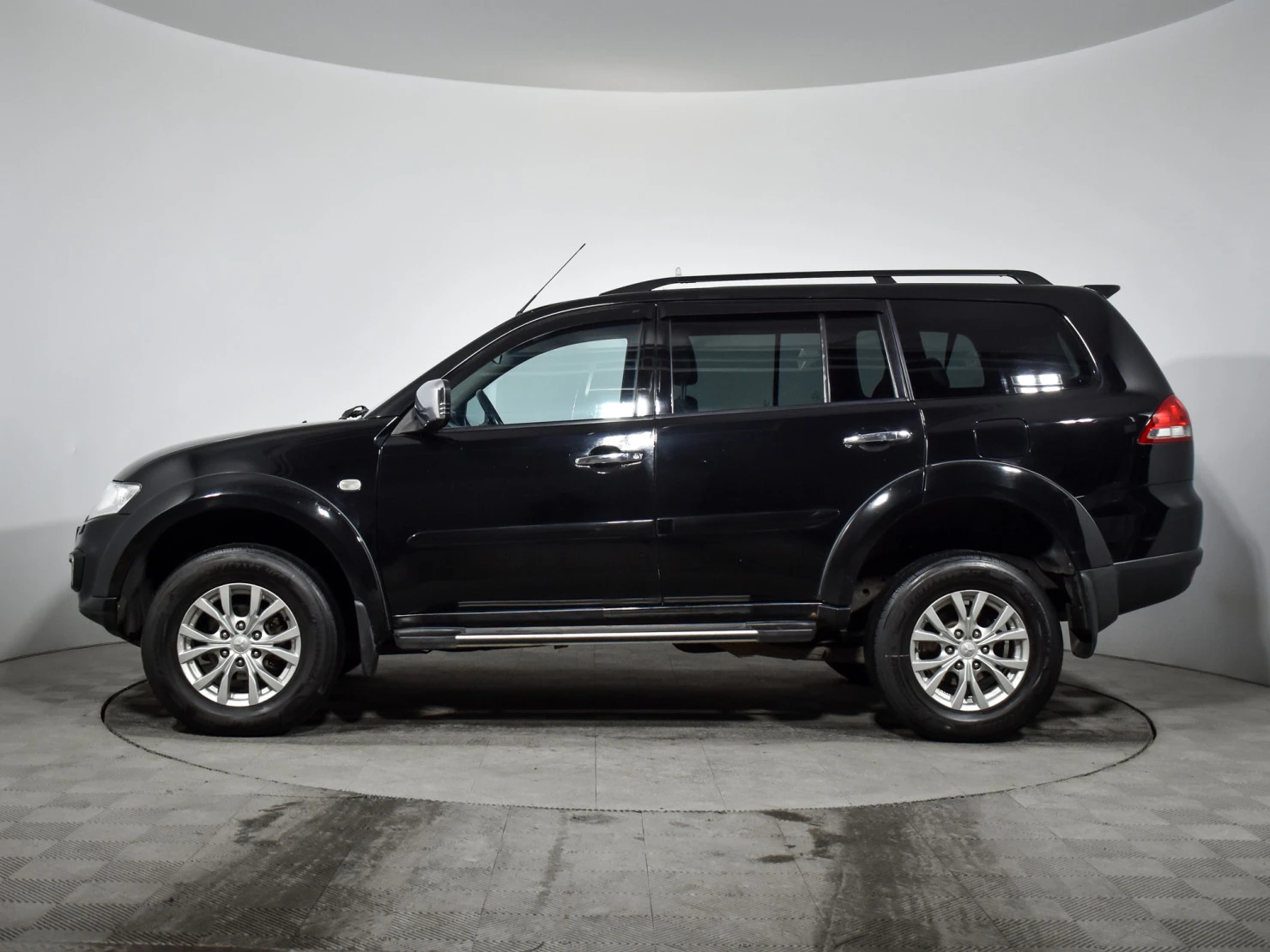 Mitsubishi PAJERO SPORT, 2014