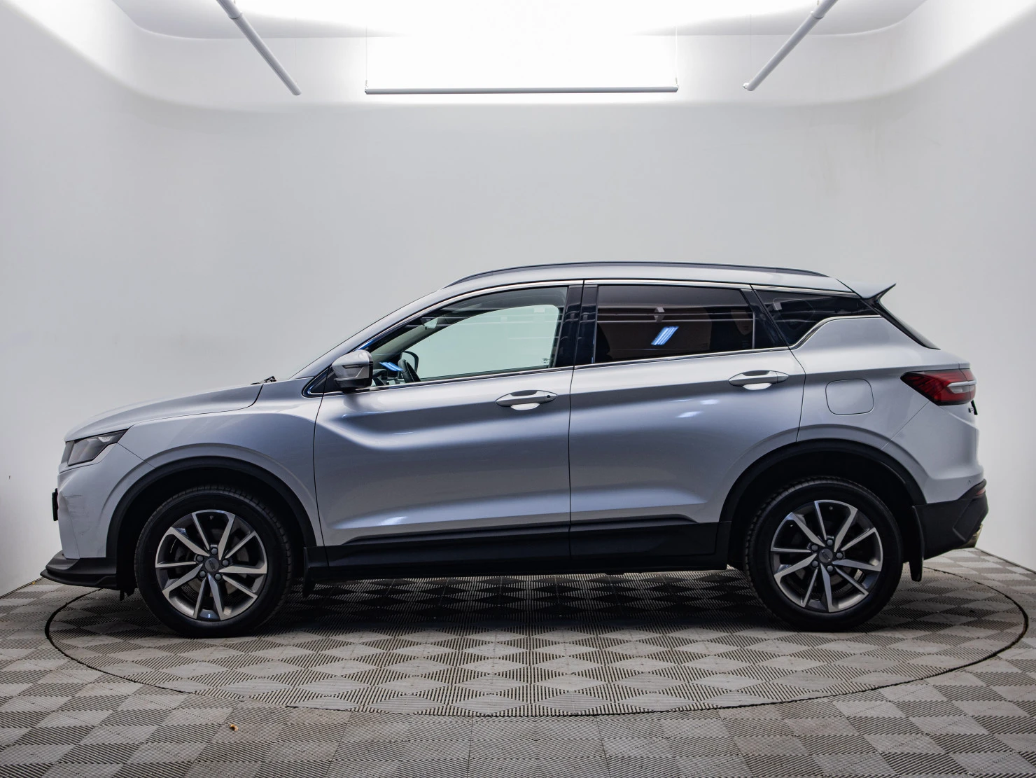 Geely Coolray, 2021