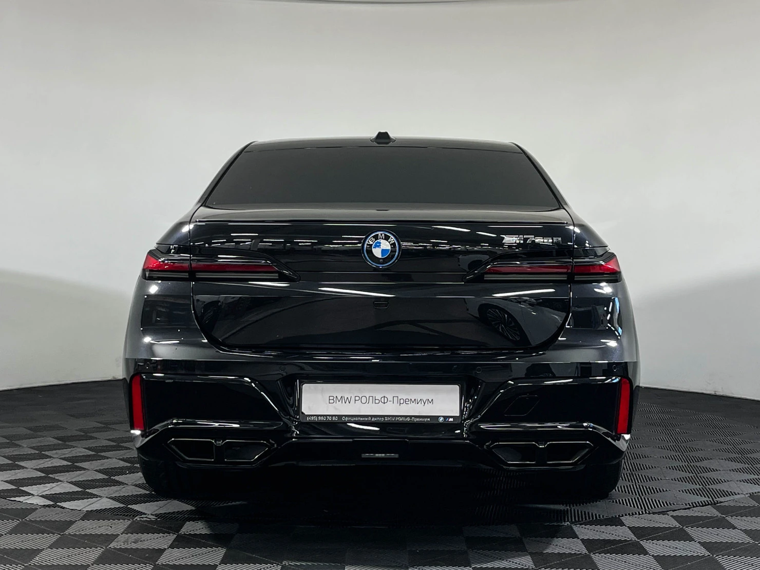 BMW 7 серии, 2023