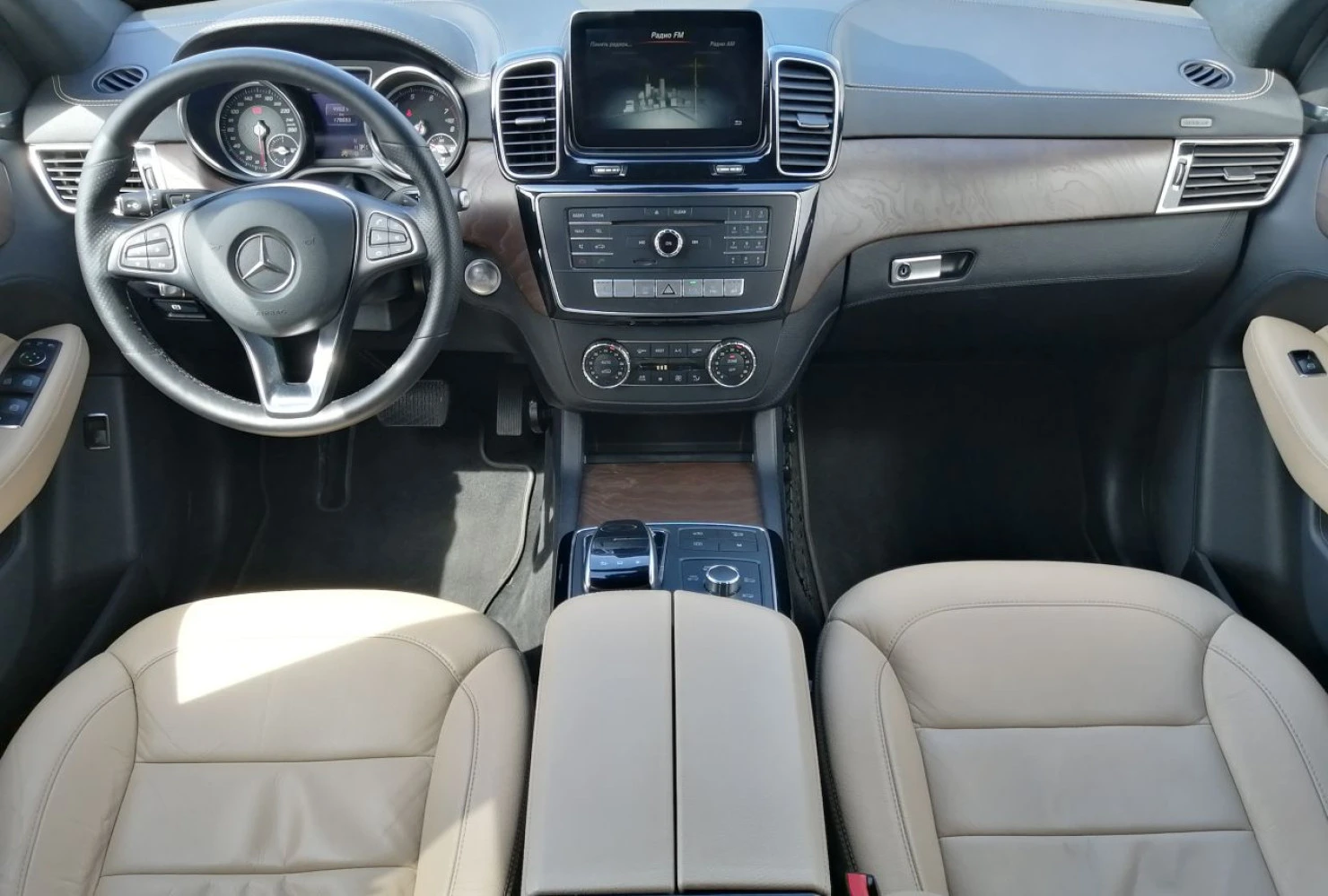 Mercedes-Benz GLE, 2016