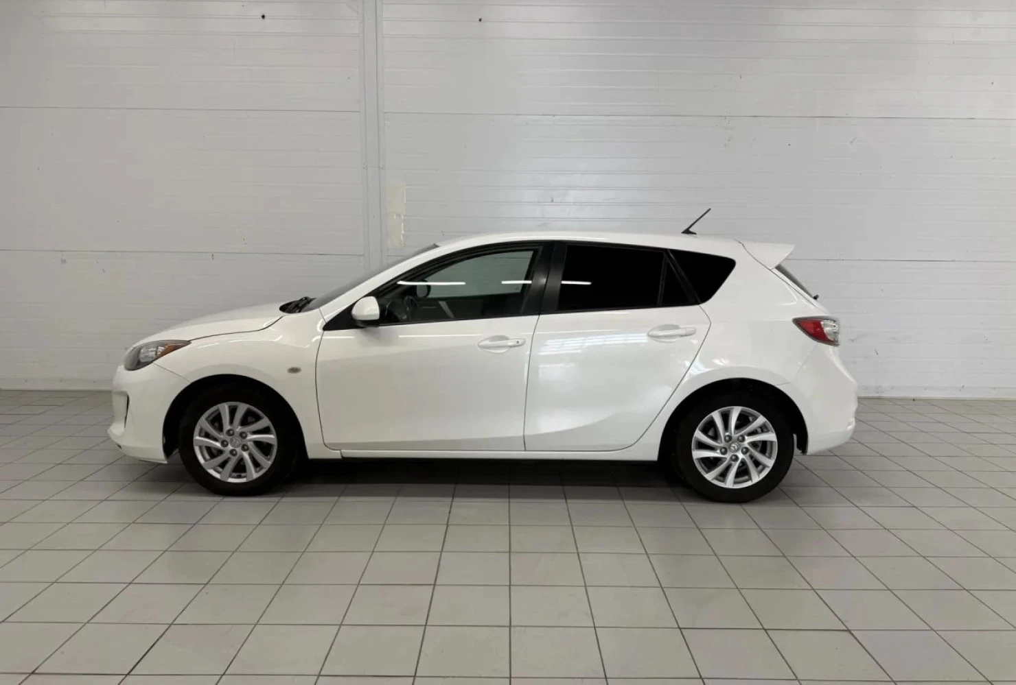 Mazda 3, 2012