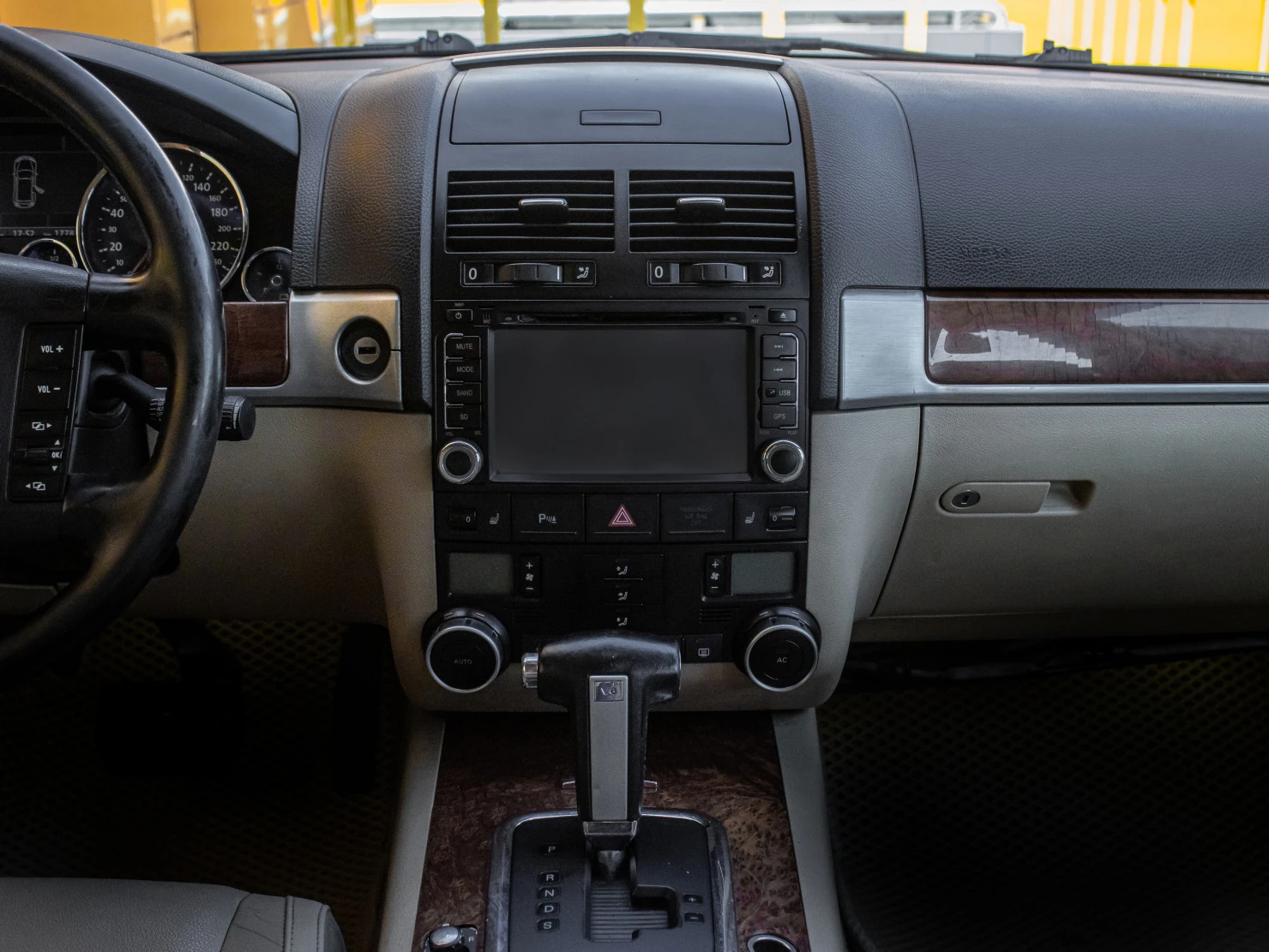 Volkswagen Touareg, 2008