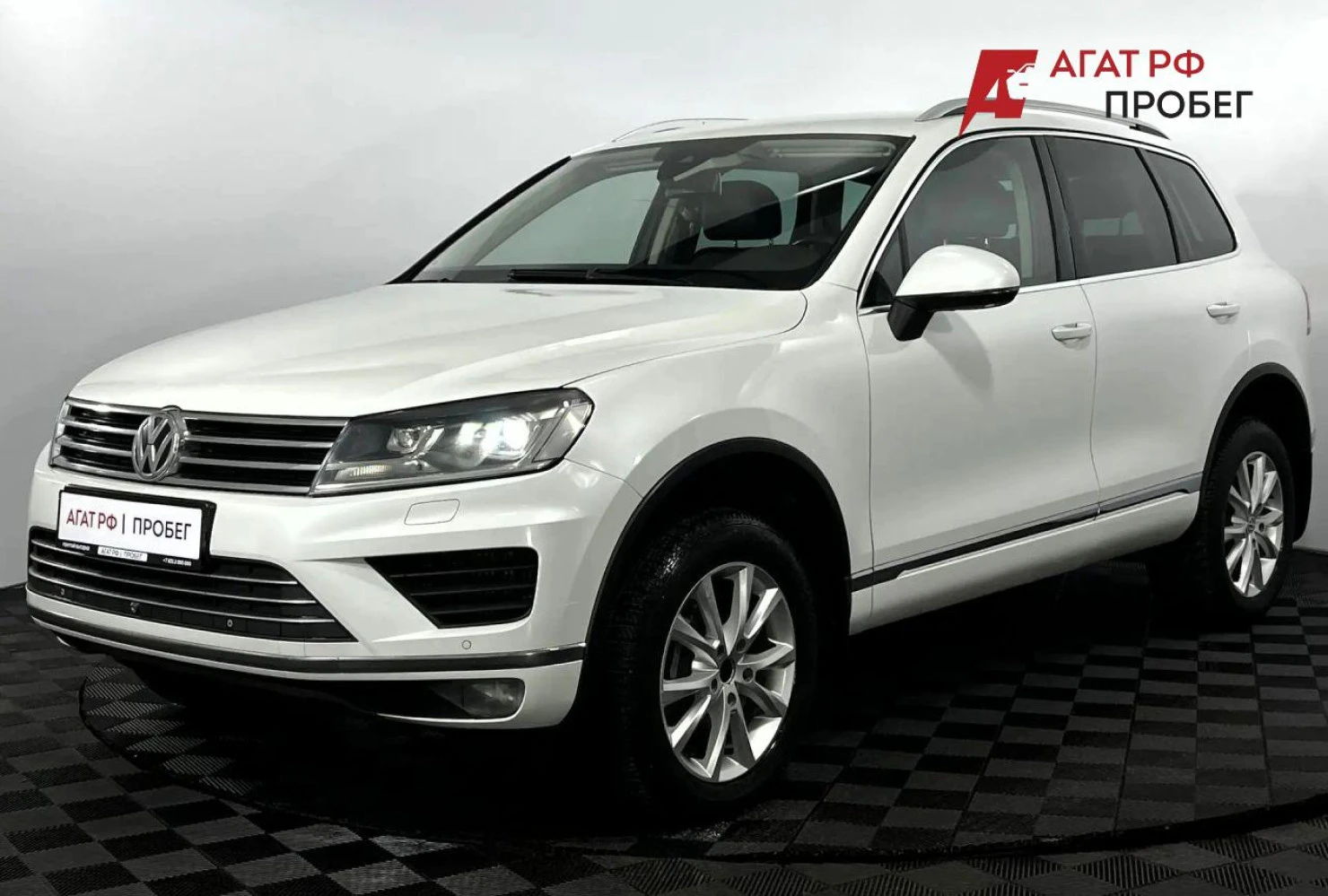 Volkswagen Touareg, 2015