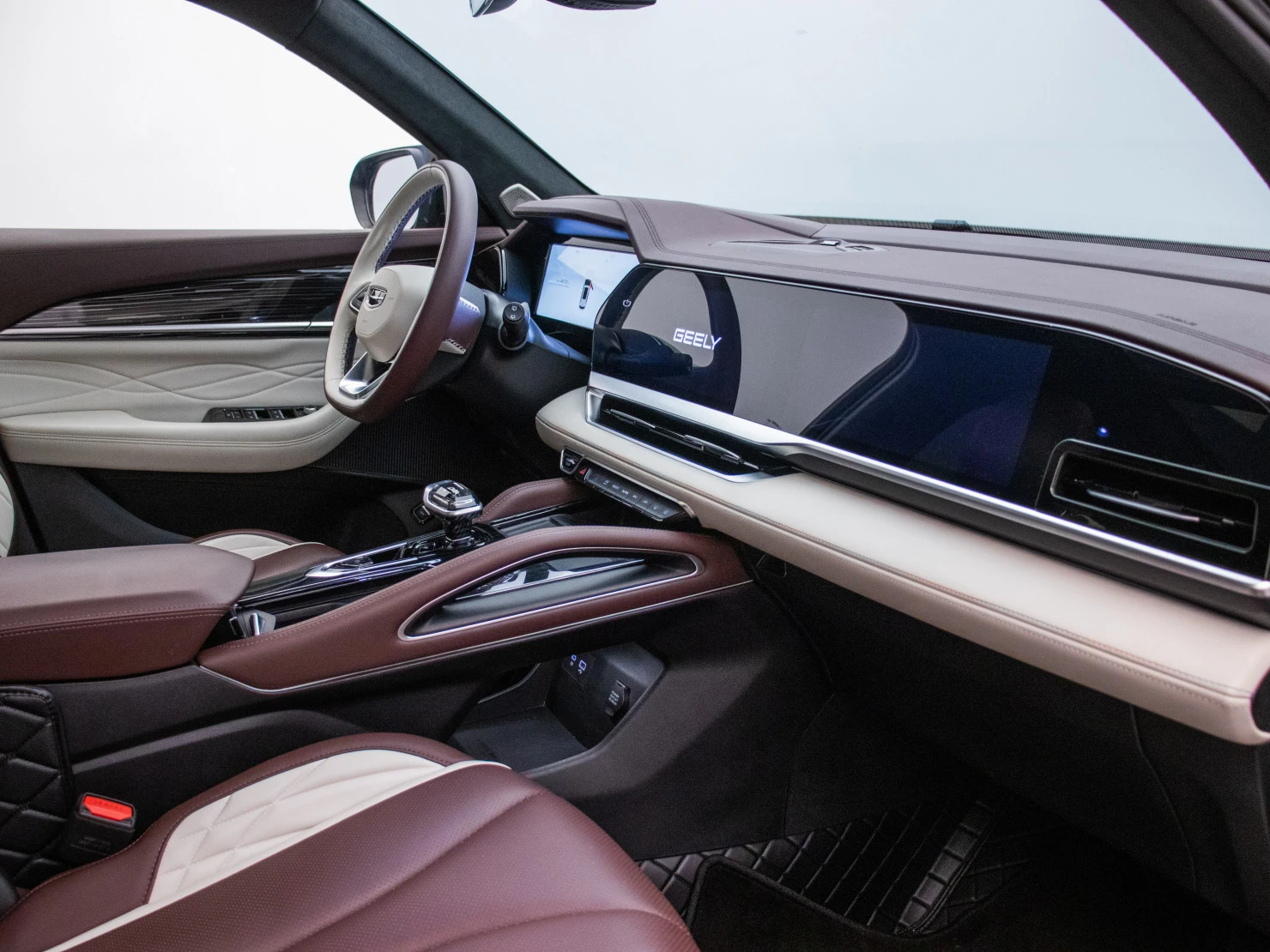 Geely Monjaro, 2022