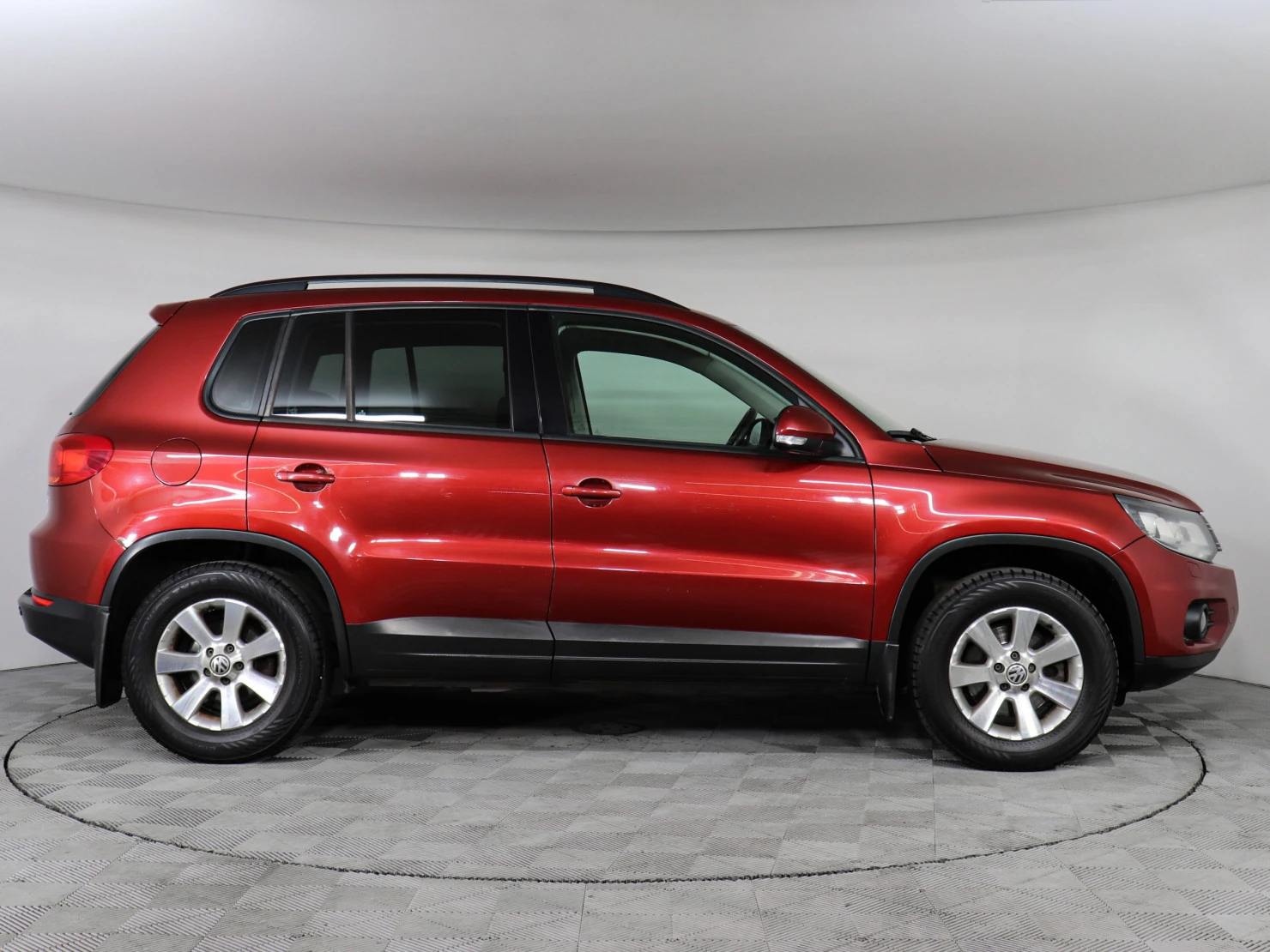 Volkswagen Tiguan, 2012