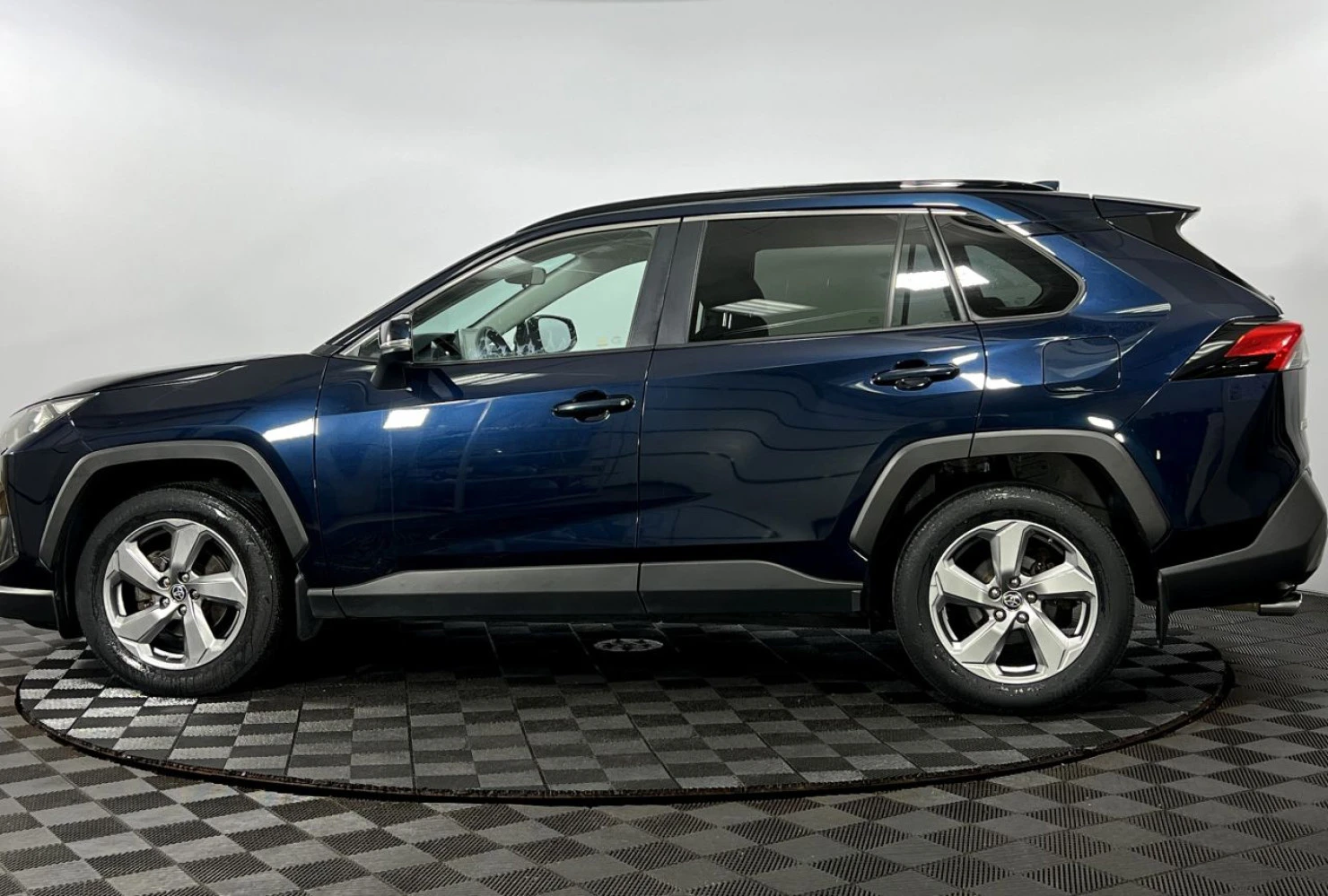 Toyota RAV4, 2020