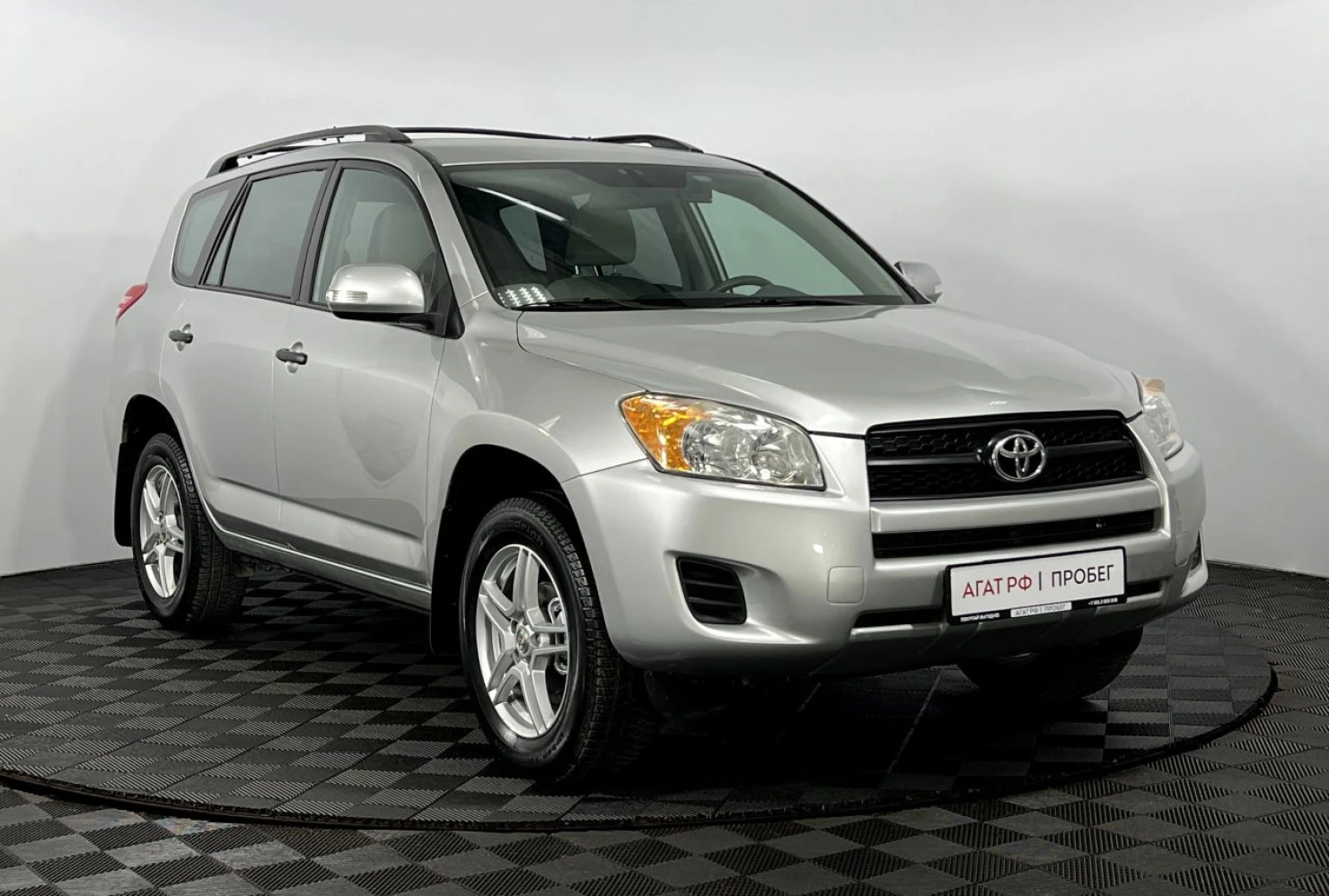 Toyota RAV4, 2011
