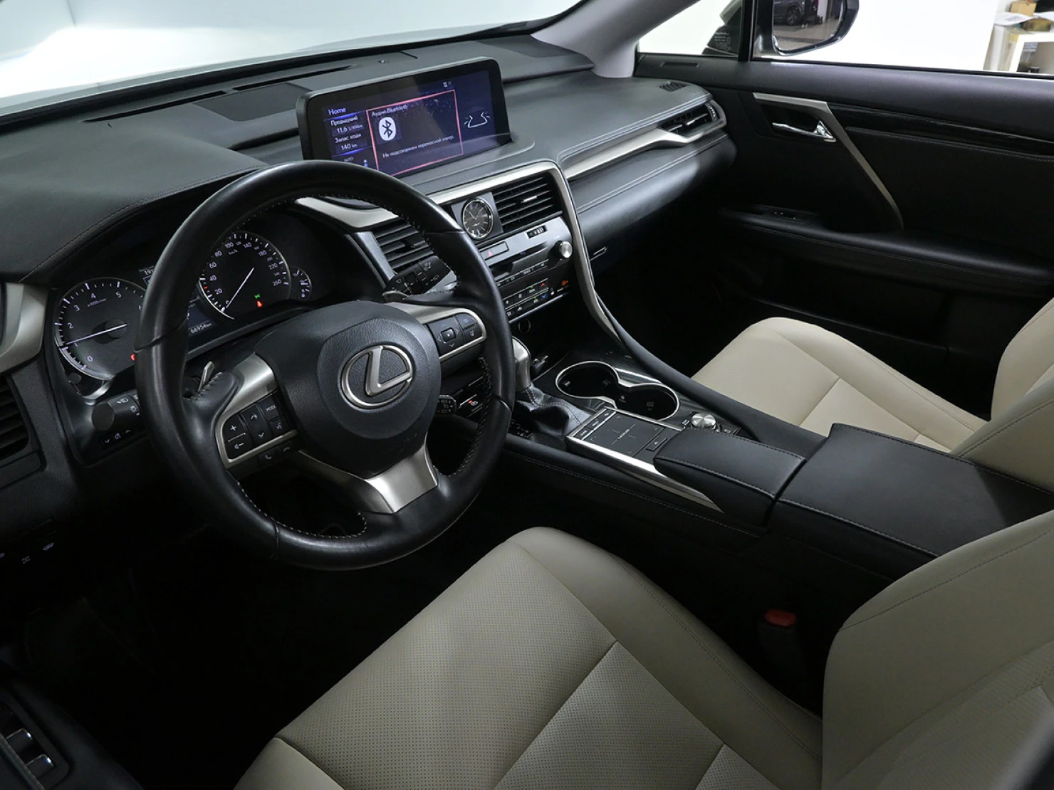 Lexus RX, 2021