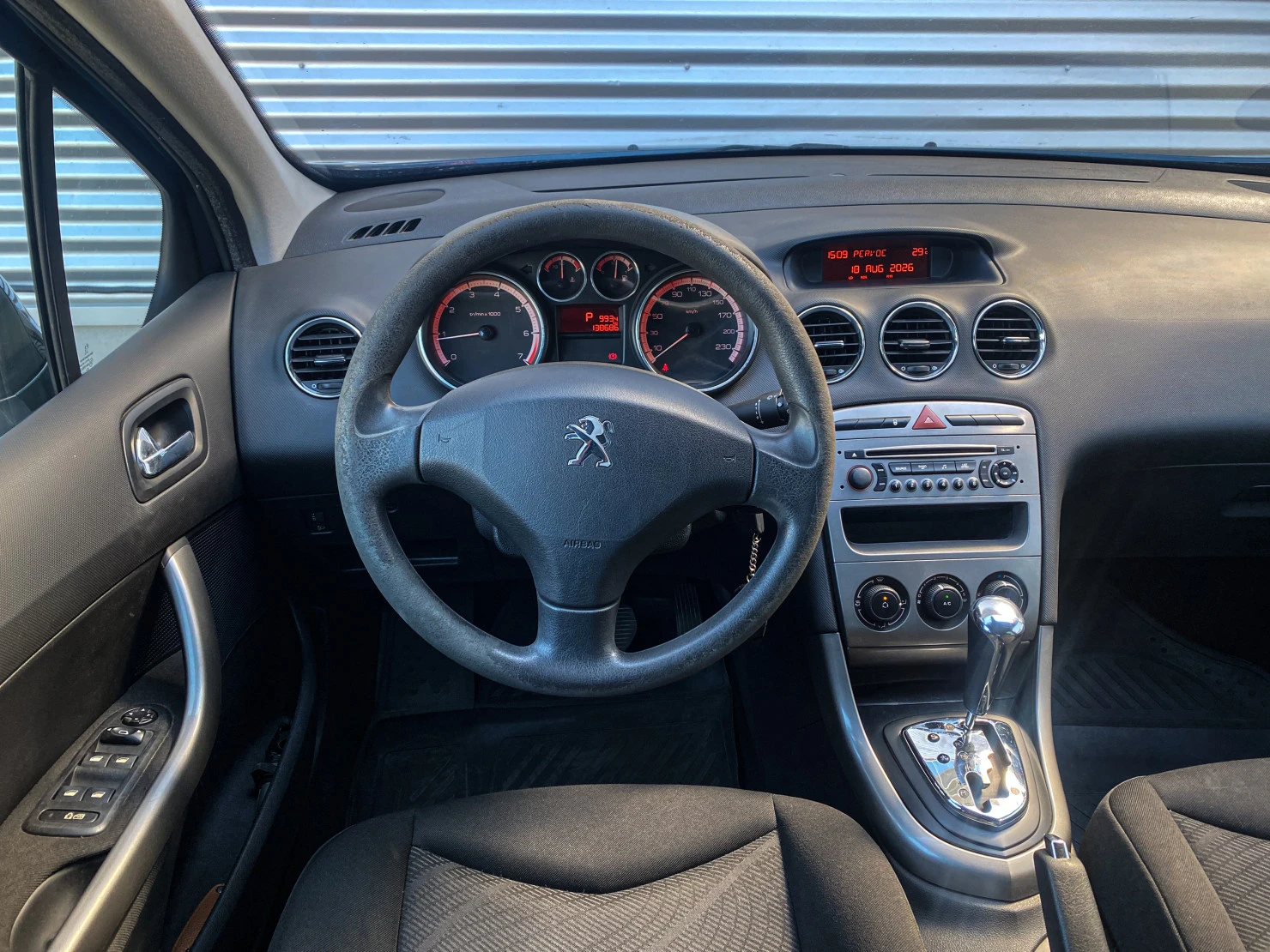 Peugeot 308, 2011