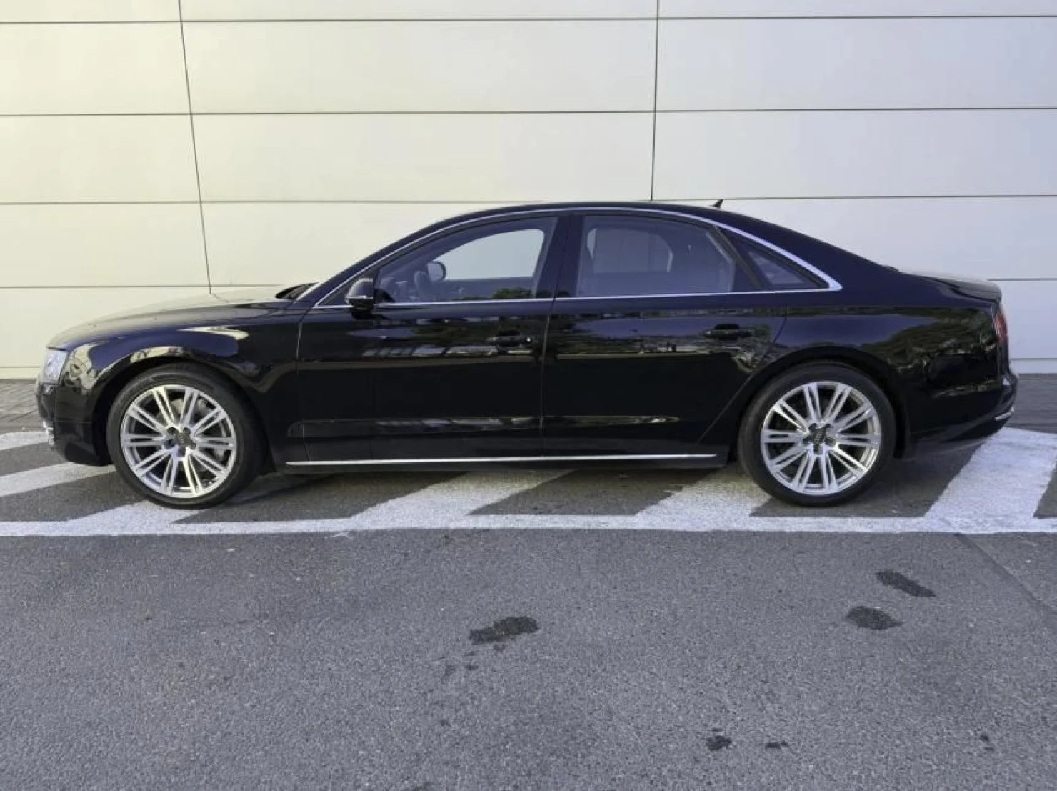 Audi A8, 2010
