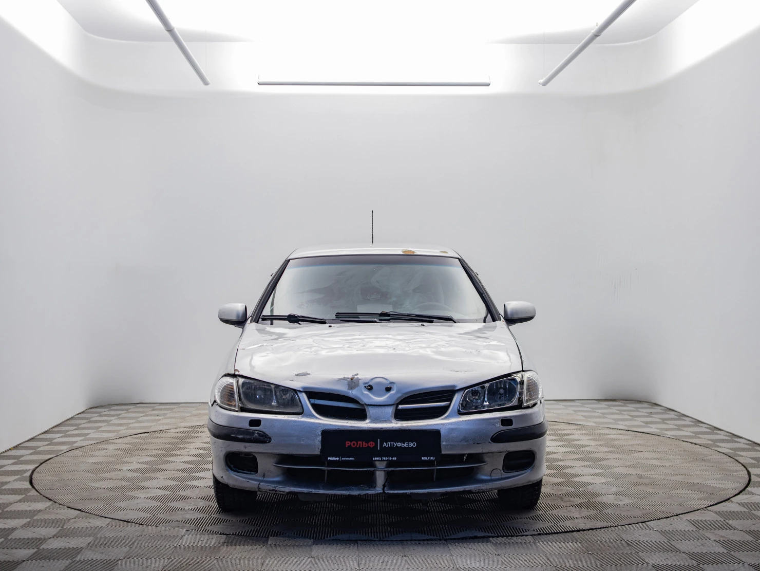 Nissan Almera, 2001