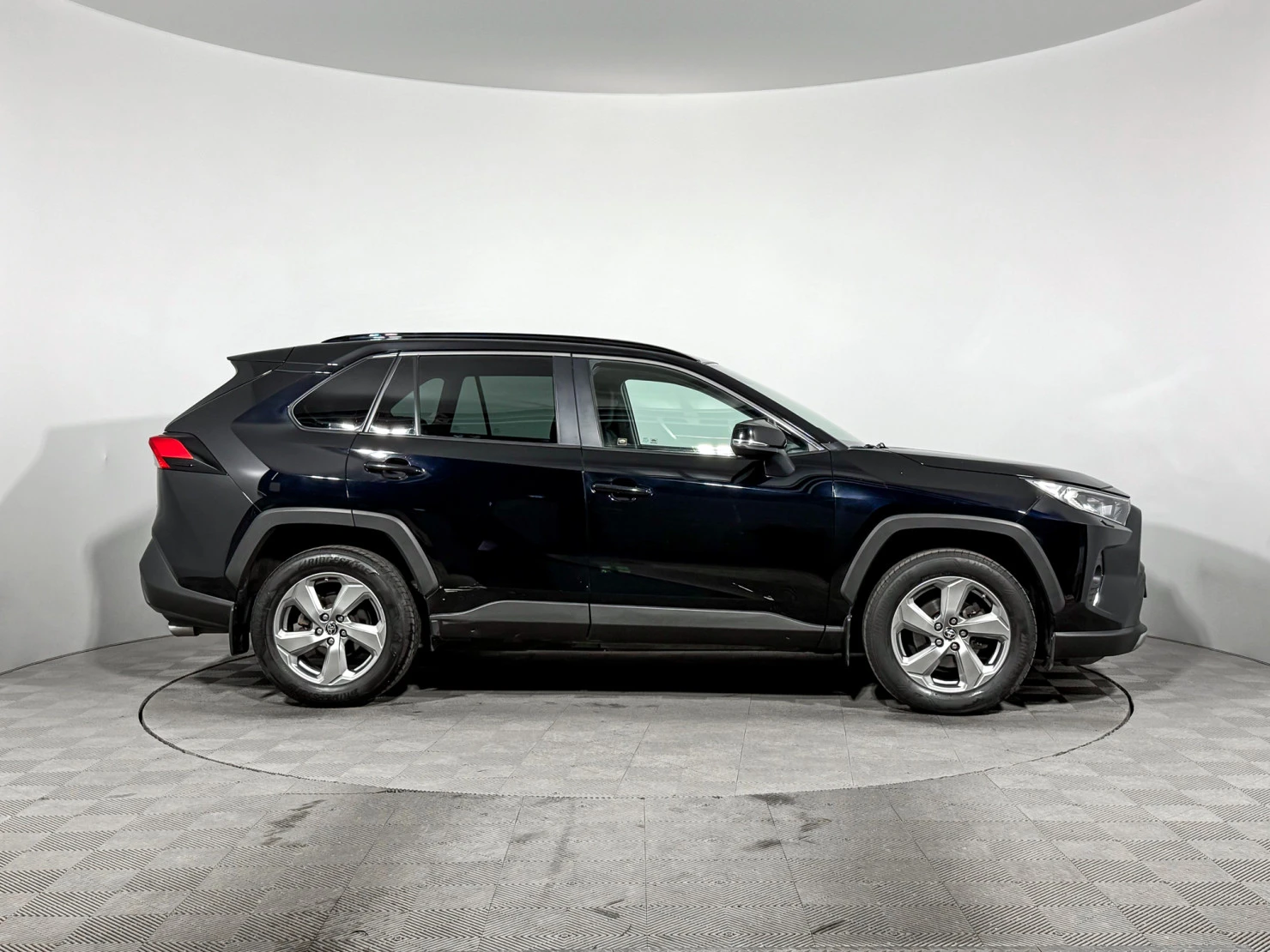 Toyota RAV4, 2021