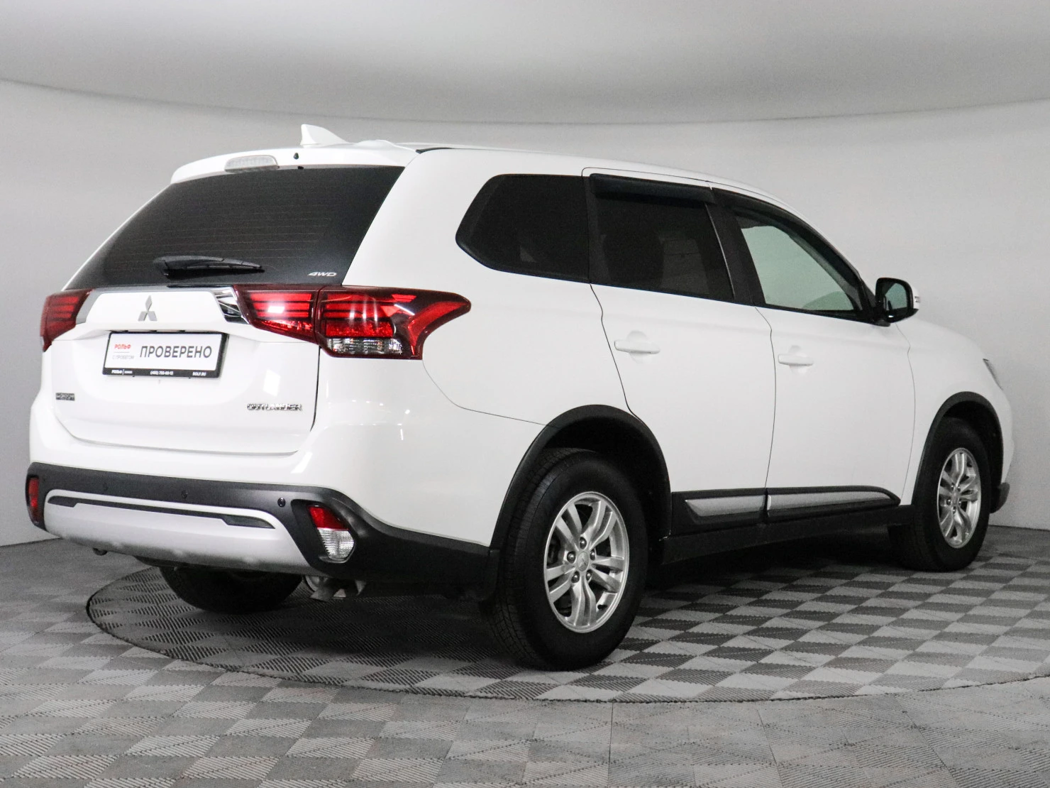 Mitsubishi OUTLANDER, 2019